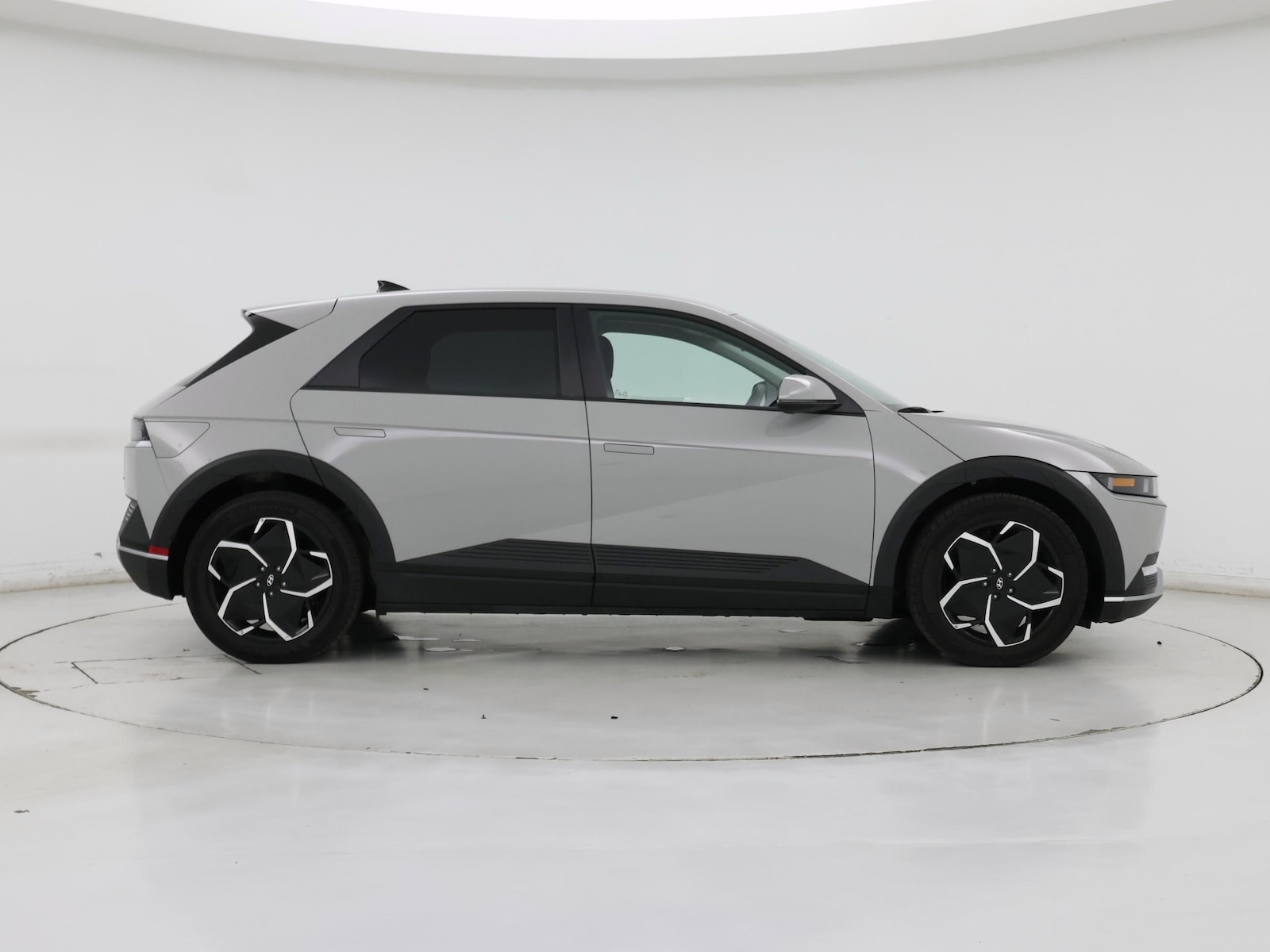 2024 Hyundai IONIQ 5 SEL - Photo 8