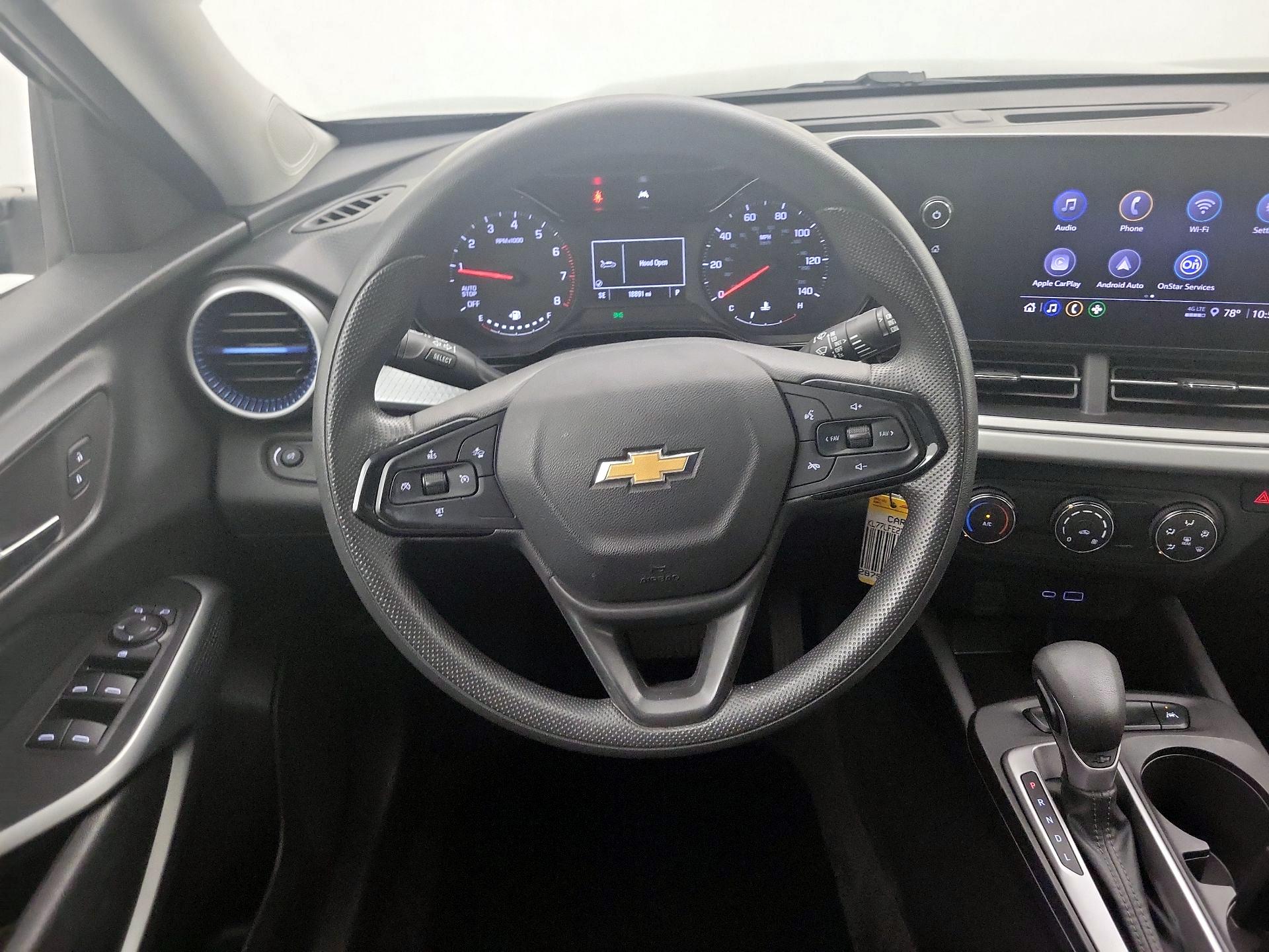 Thumbnail: 2024 Chevrolet Trax - 10