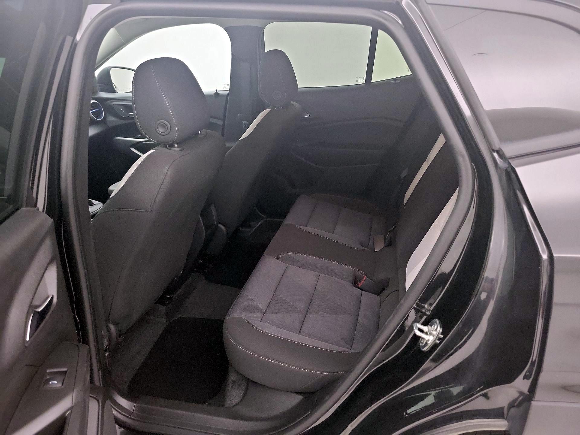 Thumbnail: 2024 Chevrolet Trax - 19