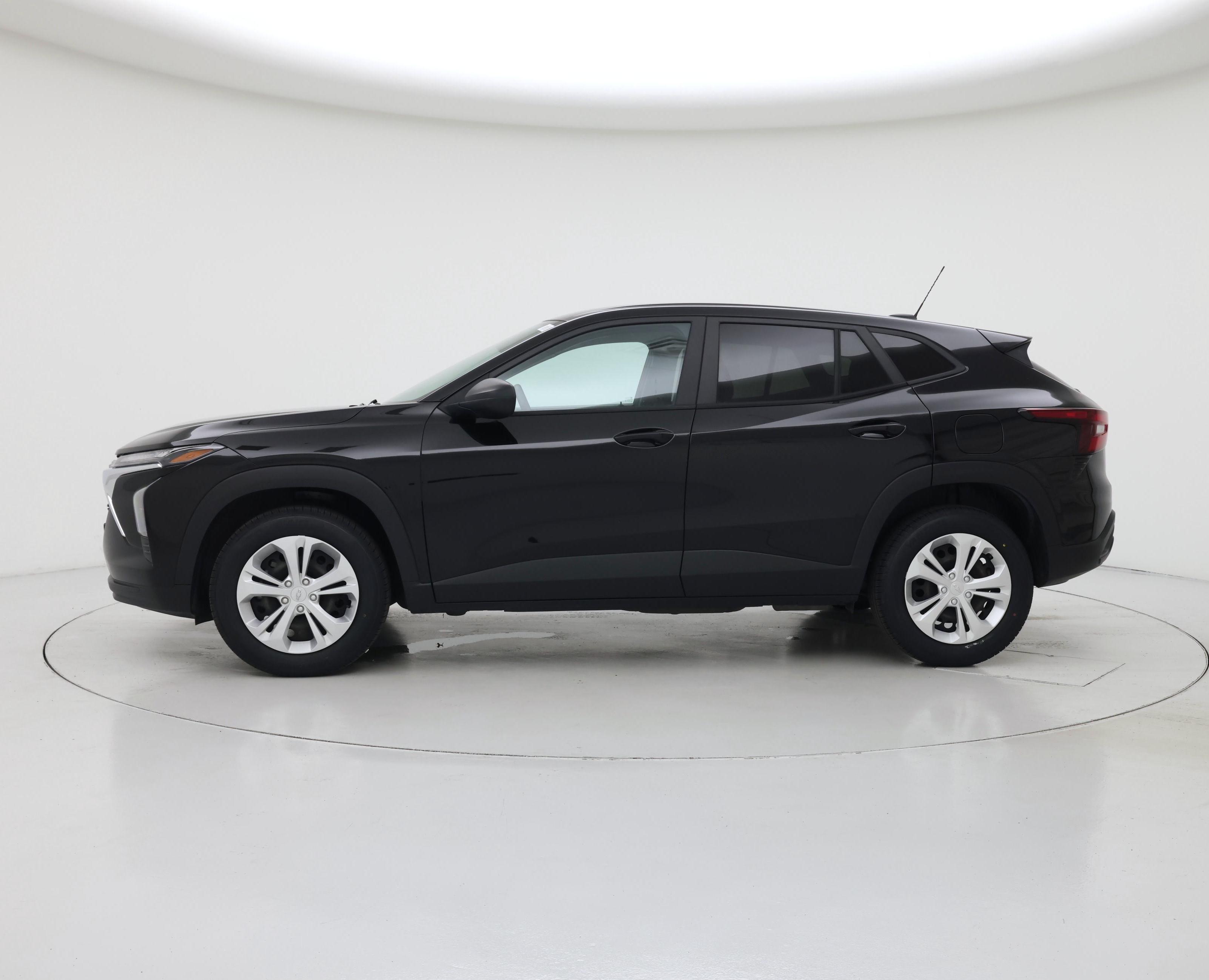 Thumbnail: 2024 Chevrolet Trax - 3
