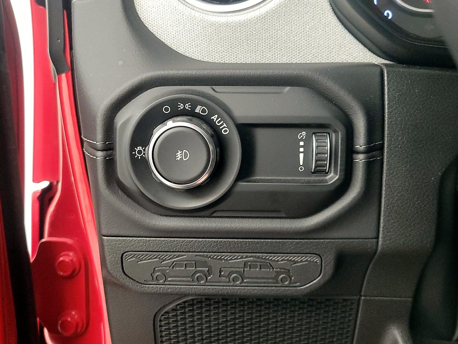 2025 Jeep Wrangler 4-Door Sahara - Photo 14