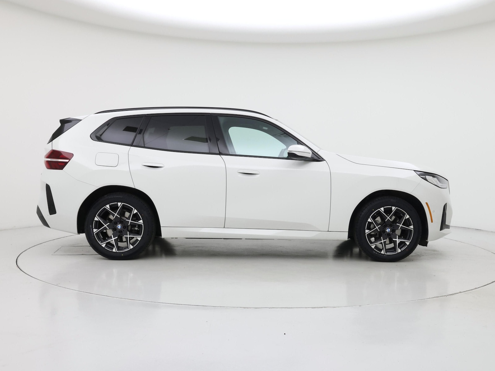 2025 BMW X3 30 - Photo 8