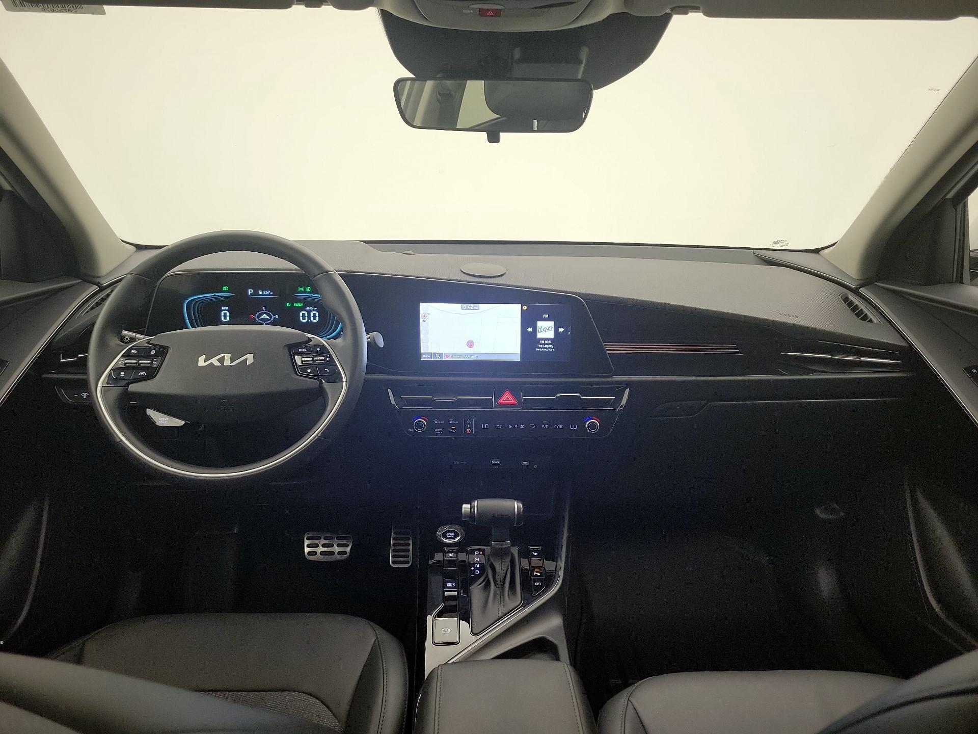 Thumbnail: 2023 Kia Niro - 9