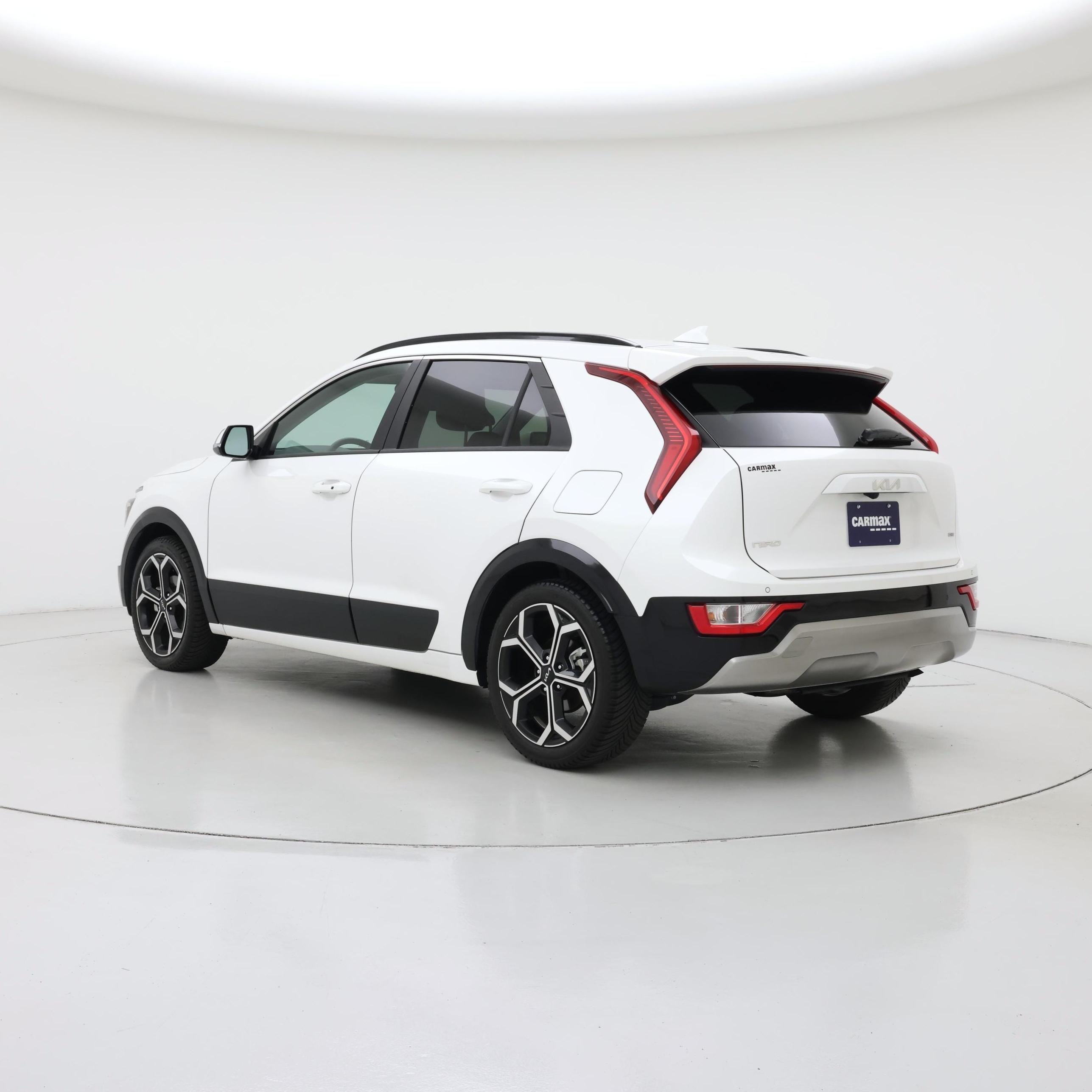 Thumbnail: 2023 Kia Niro - 2