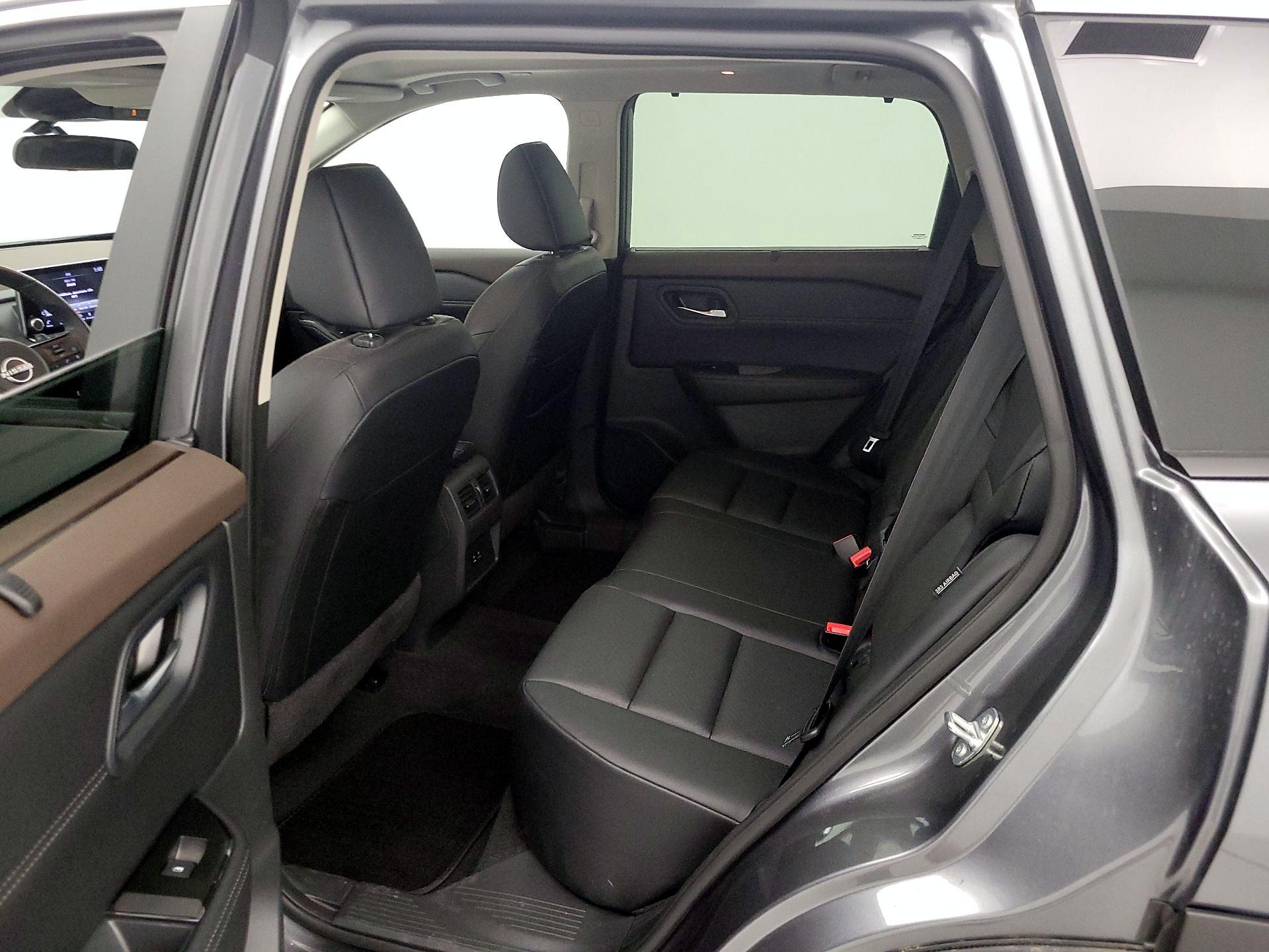 Thumbnail: 2023 Nissan Rogue - 20