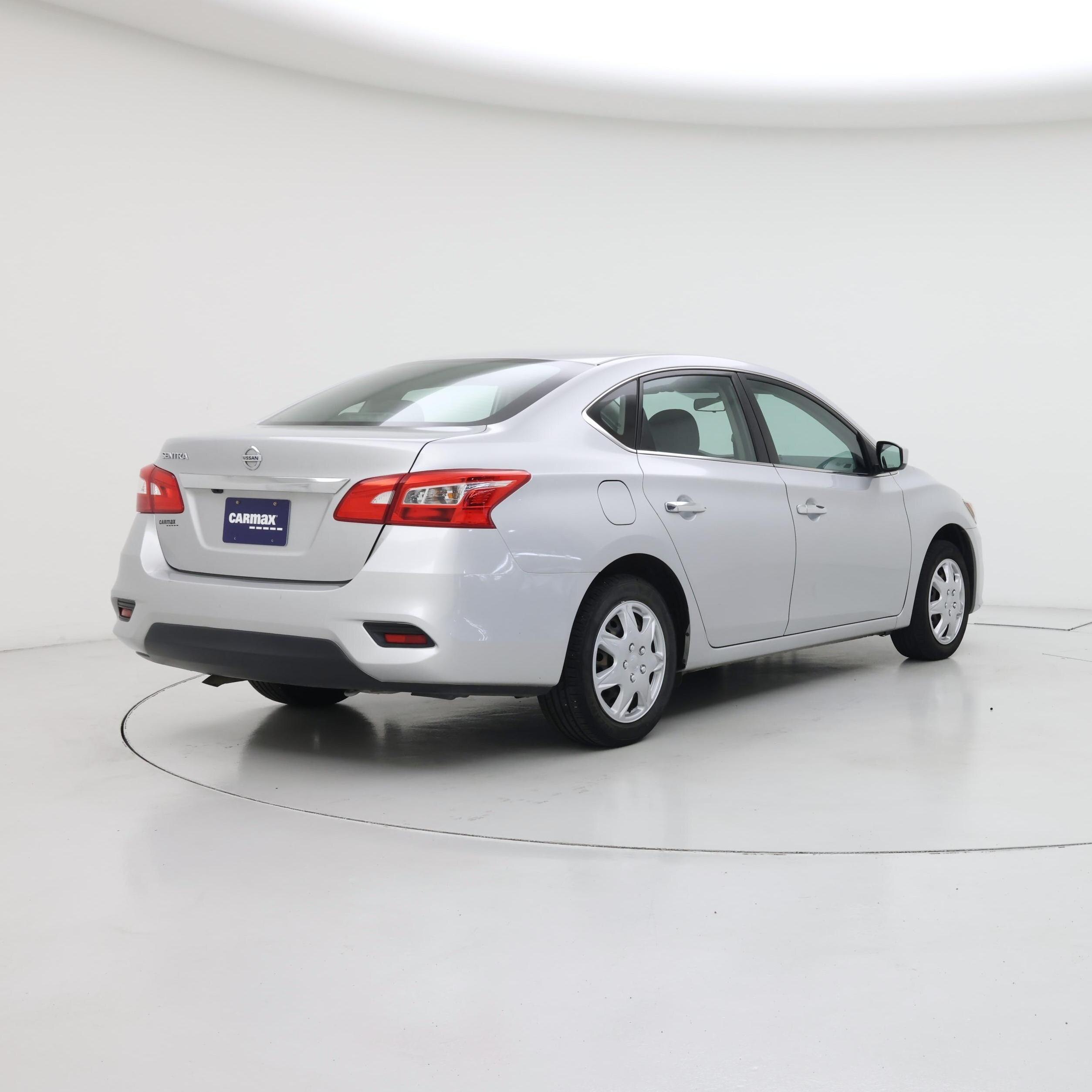 Thumbnail: 2018 Nissan Sentra - 8