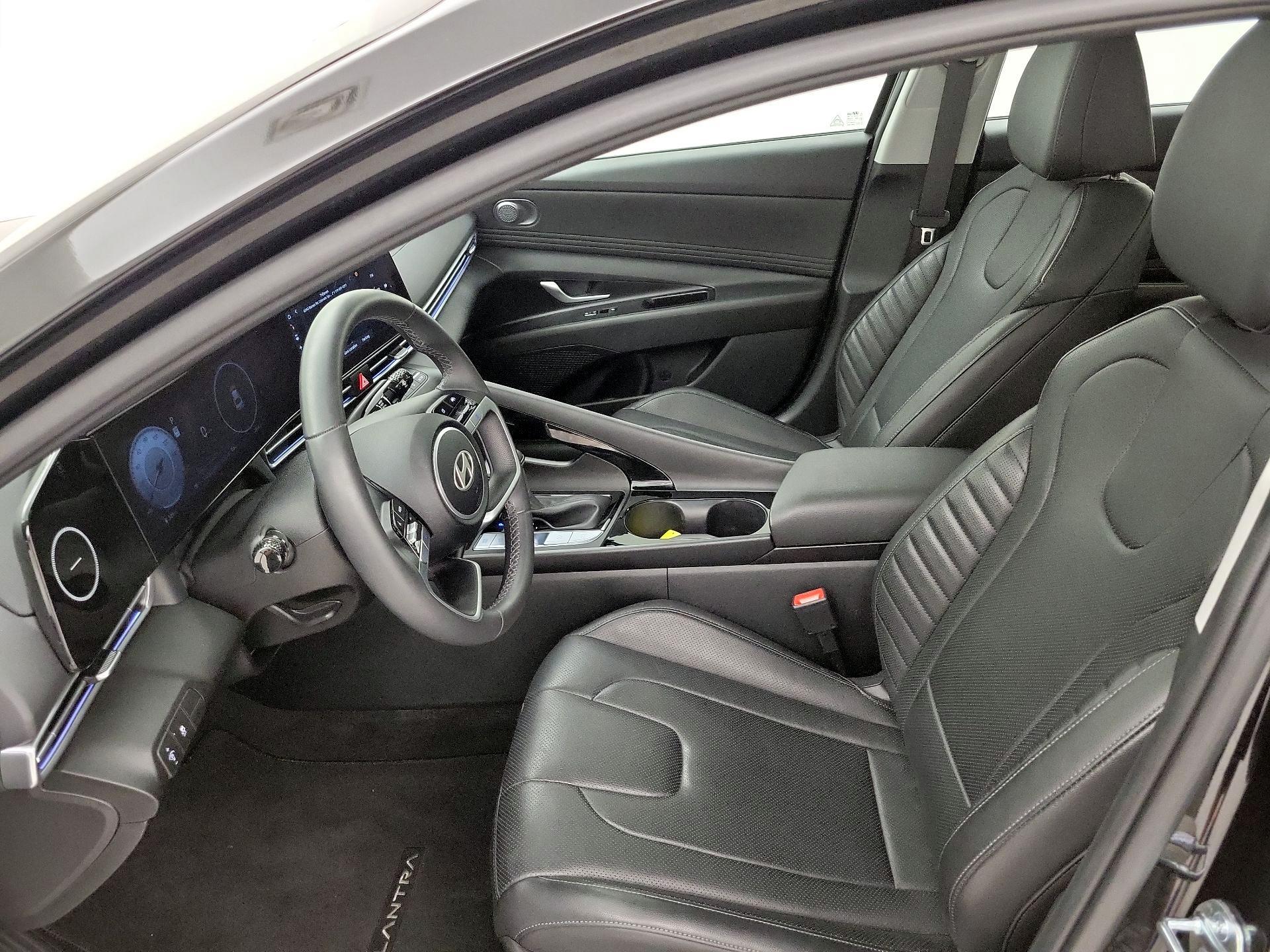Thumbnail: 2025 Hyundai Elantra - 11