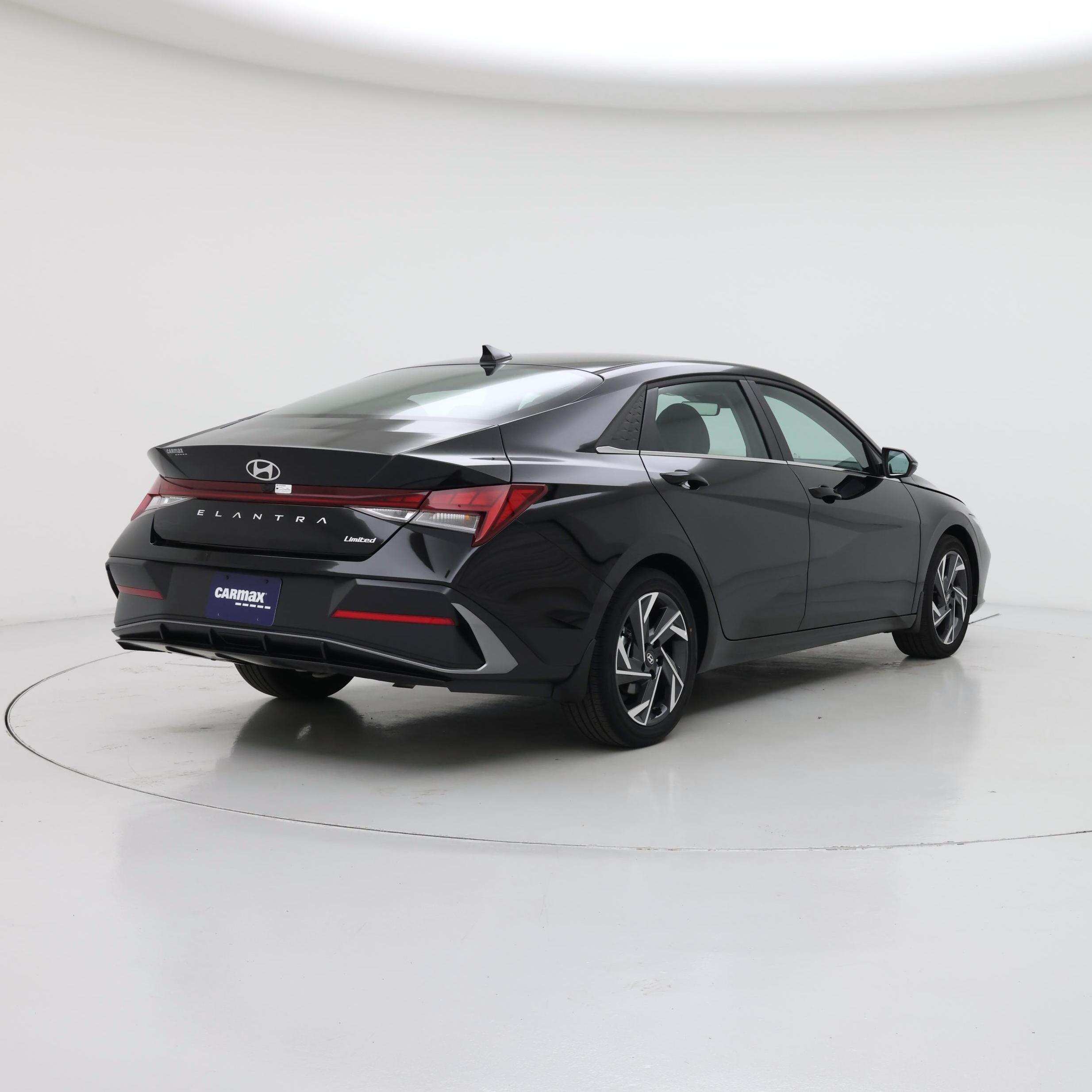 Thumbnail: 2025 Hyundai Elantra - 8