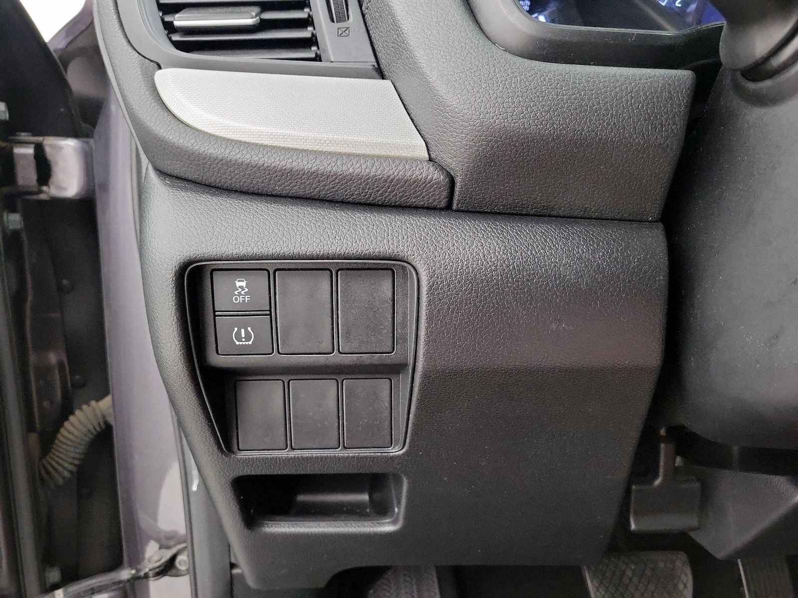 2017 Honda CR-V LX - Photo 14