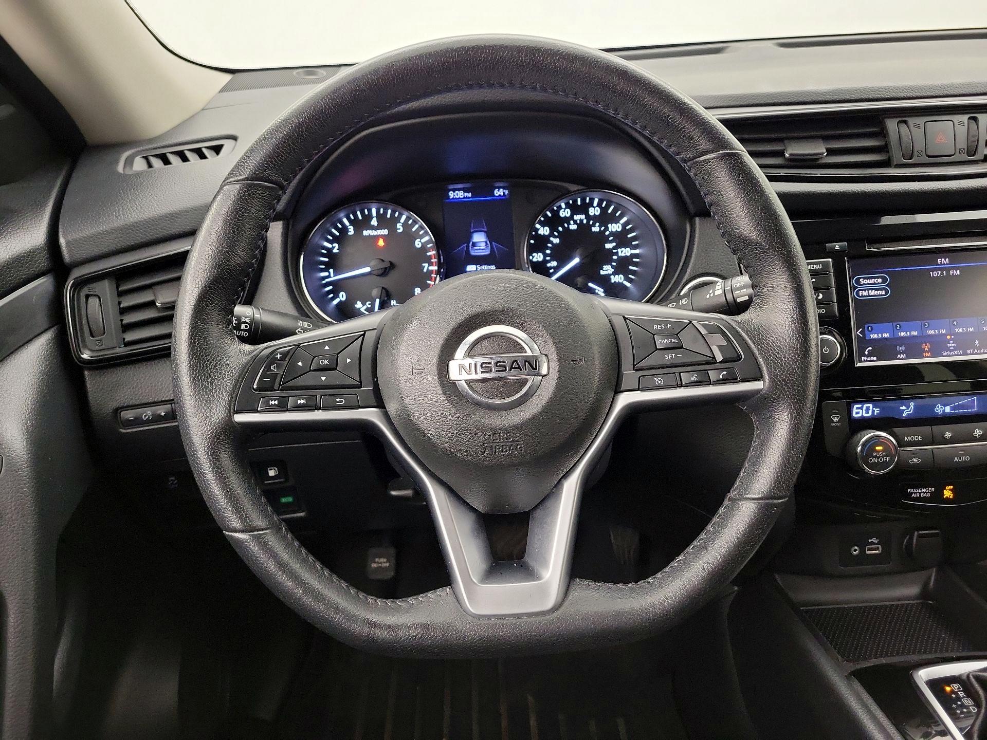 Thumbnail: 2019 Nissan Rogue - 10