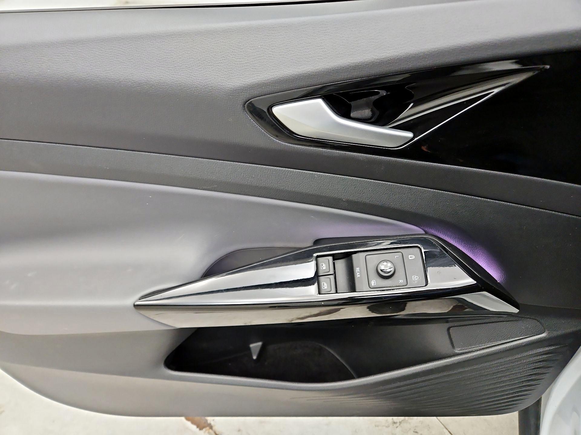 Thumbnail: 2021 Volkswagen ID.4 - 12