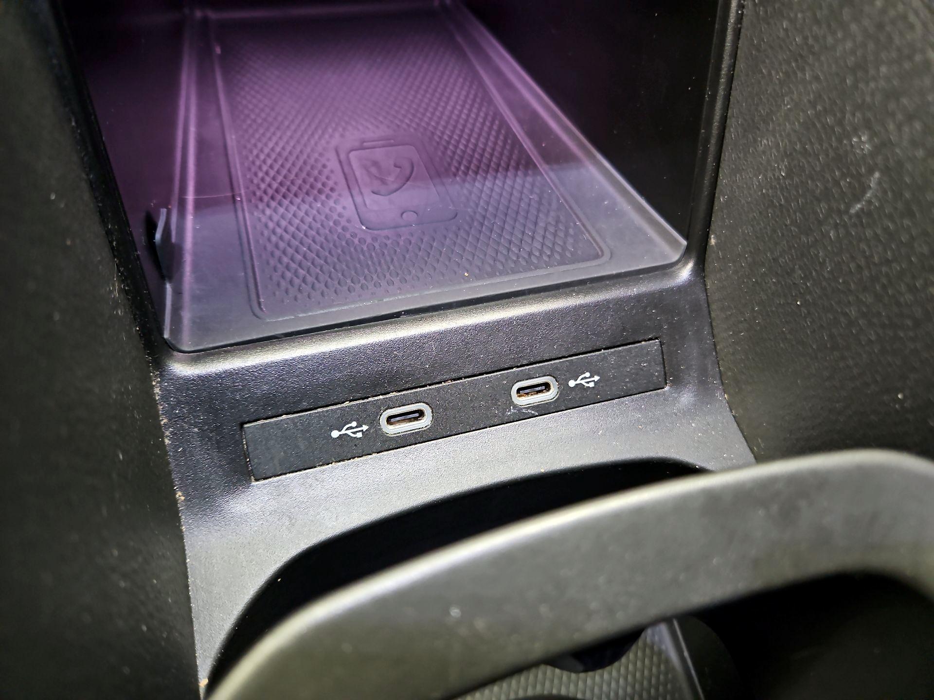 Thumbnail: 2021 Volkswagen ID.4 - 19