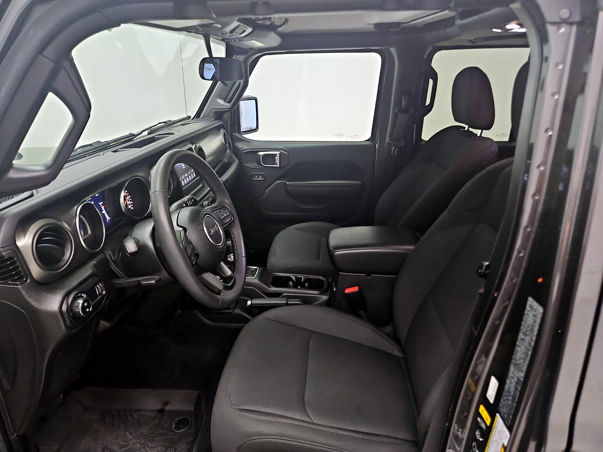 Thumbnail: 2023 Jeep Gladiator - 11