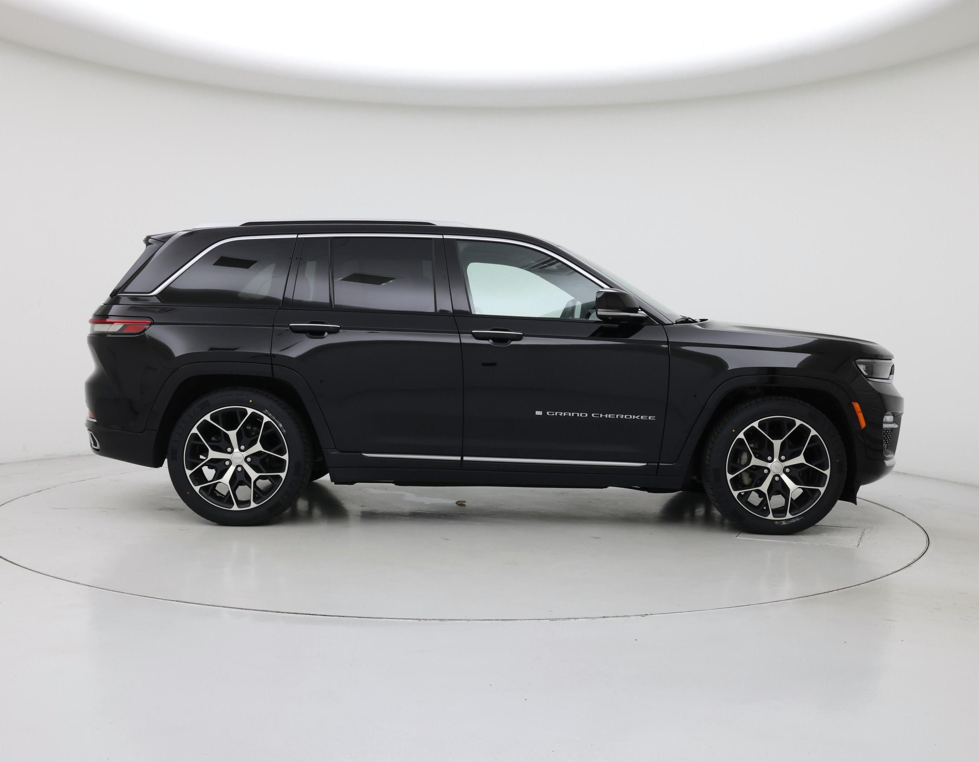 Thumbnail: 2023 Jeep Grand Cherokee - 7