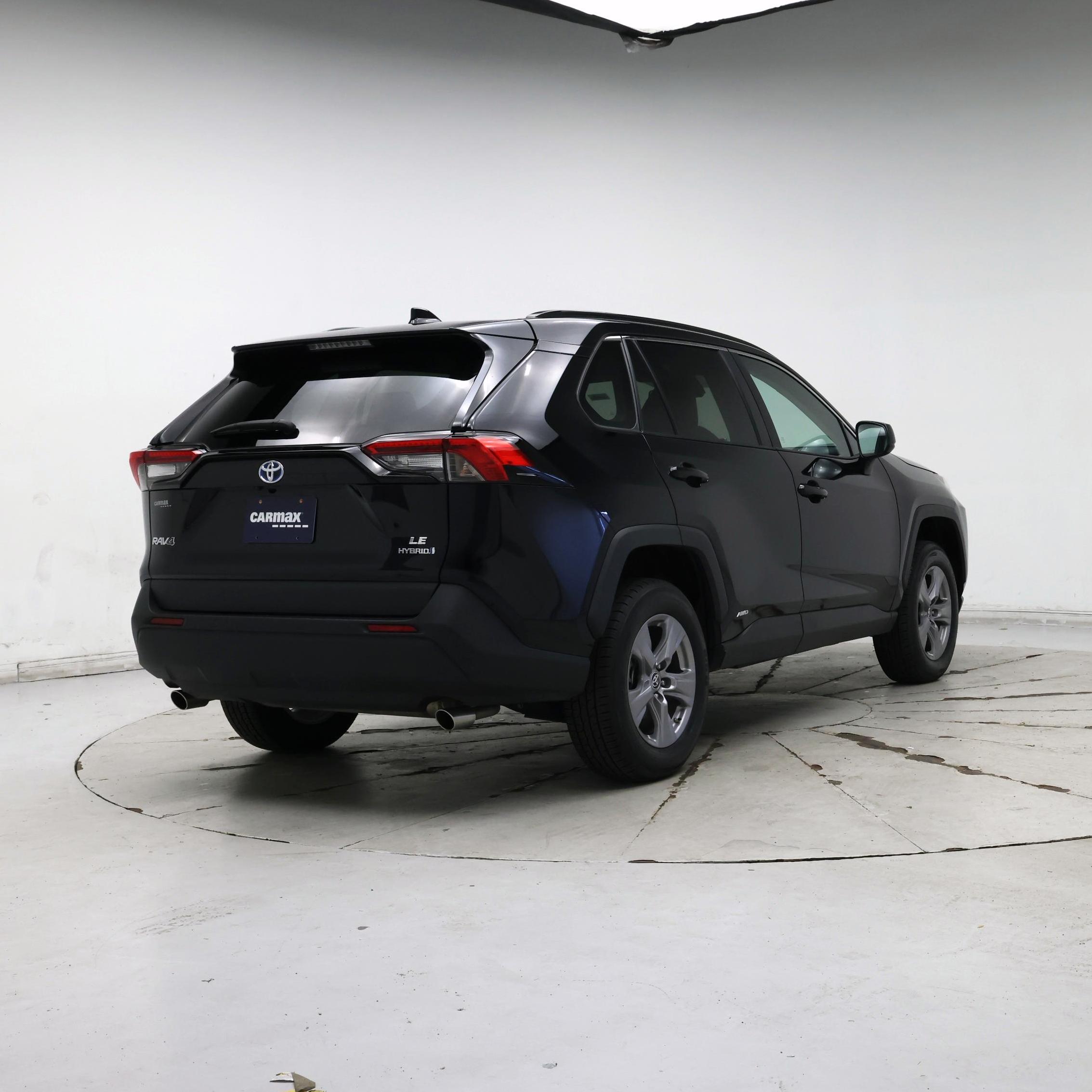 Thumbnail: 2023 Toyota RAV4 - 8