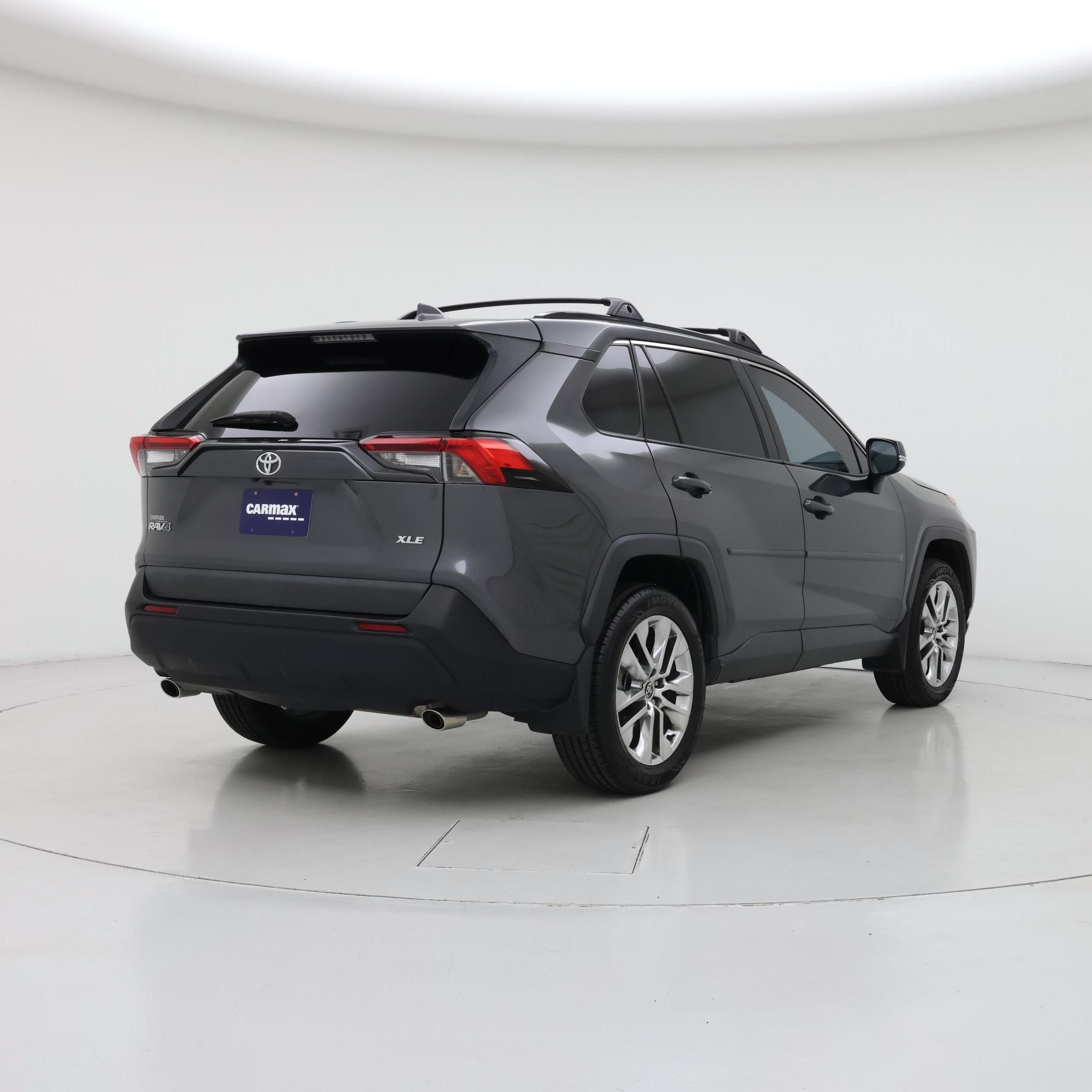 Thumbnail: 2021 Toyota RAV4 - 8