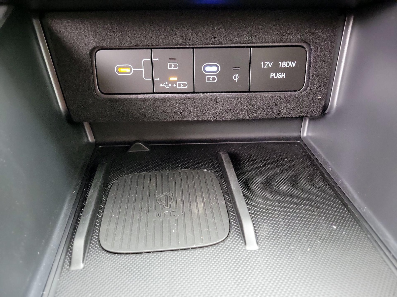2025 Hyundai Sonata Hybrid Limited - Photo 19