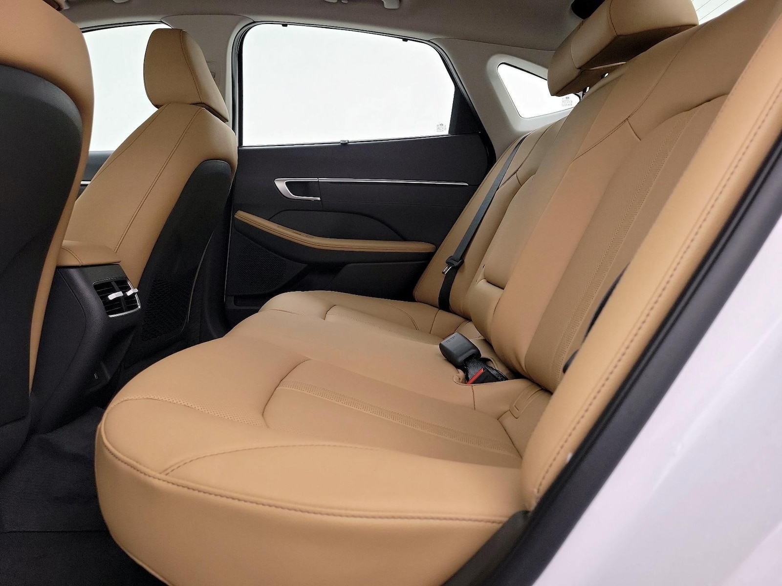 2025 Hyundai Sonata Hybrid Limited - Photo 20