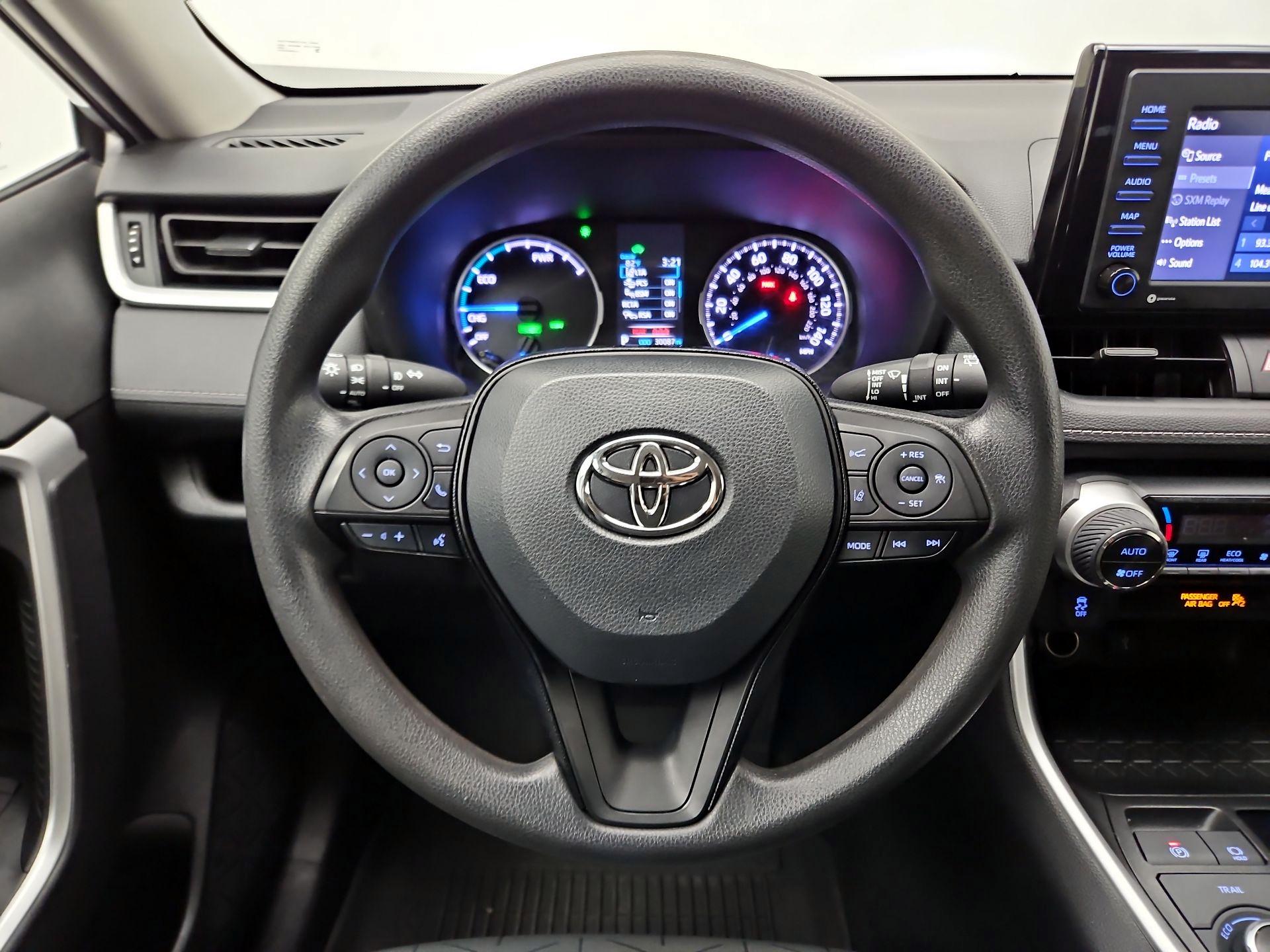 Thumbnail: 2021 Toyota RAV4 - 10