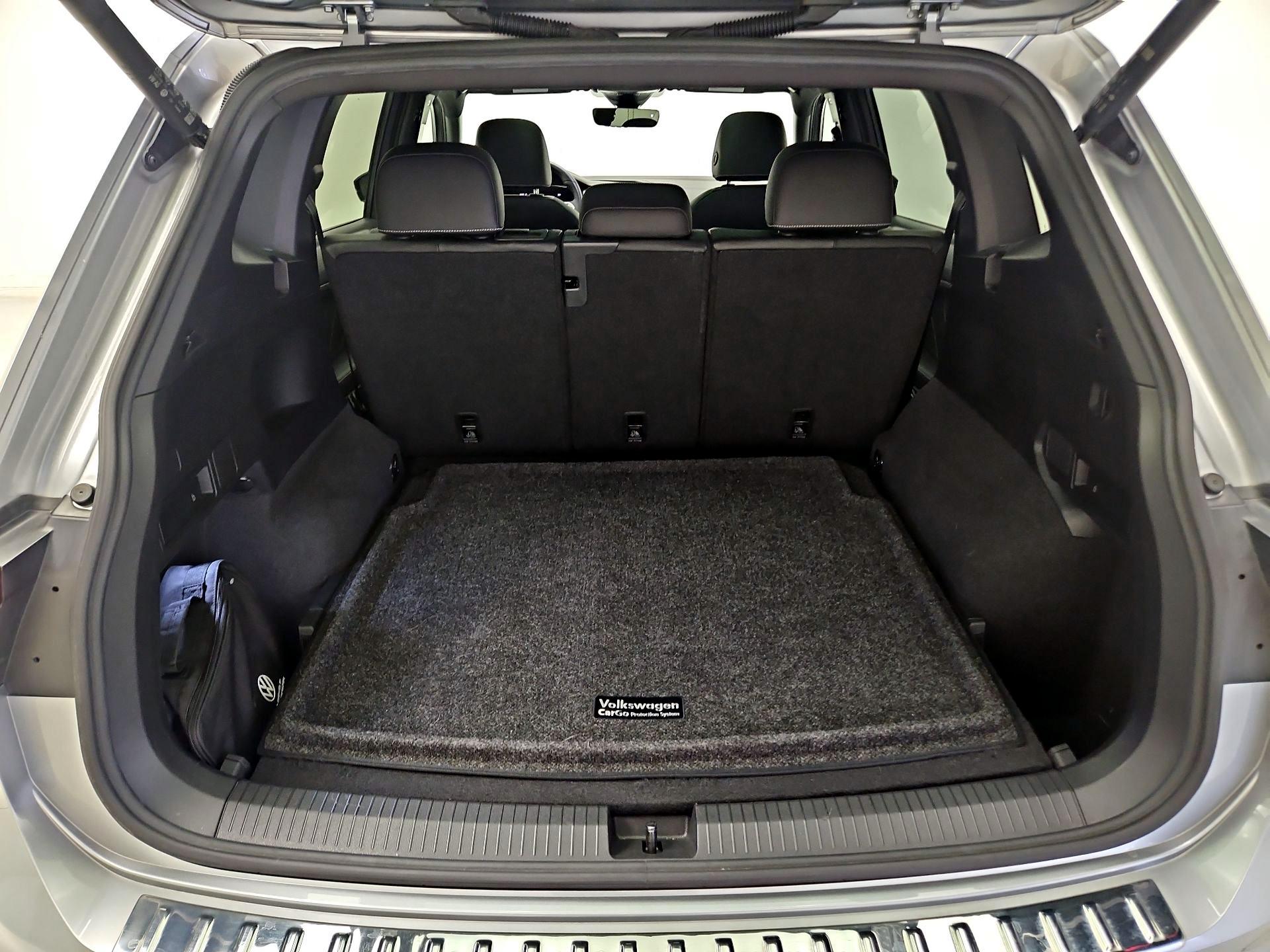 Thumbnail: 2022 Volkswagen Tiguan - 20