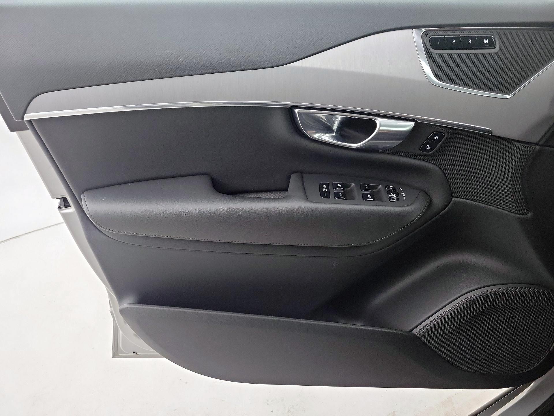 Thumbnail: 2025 Volvo XC90 - 12