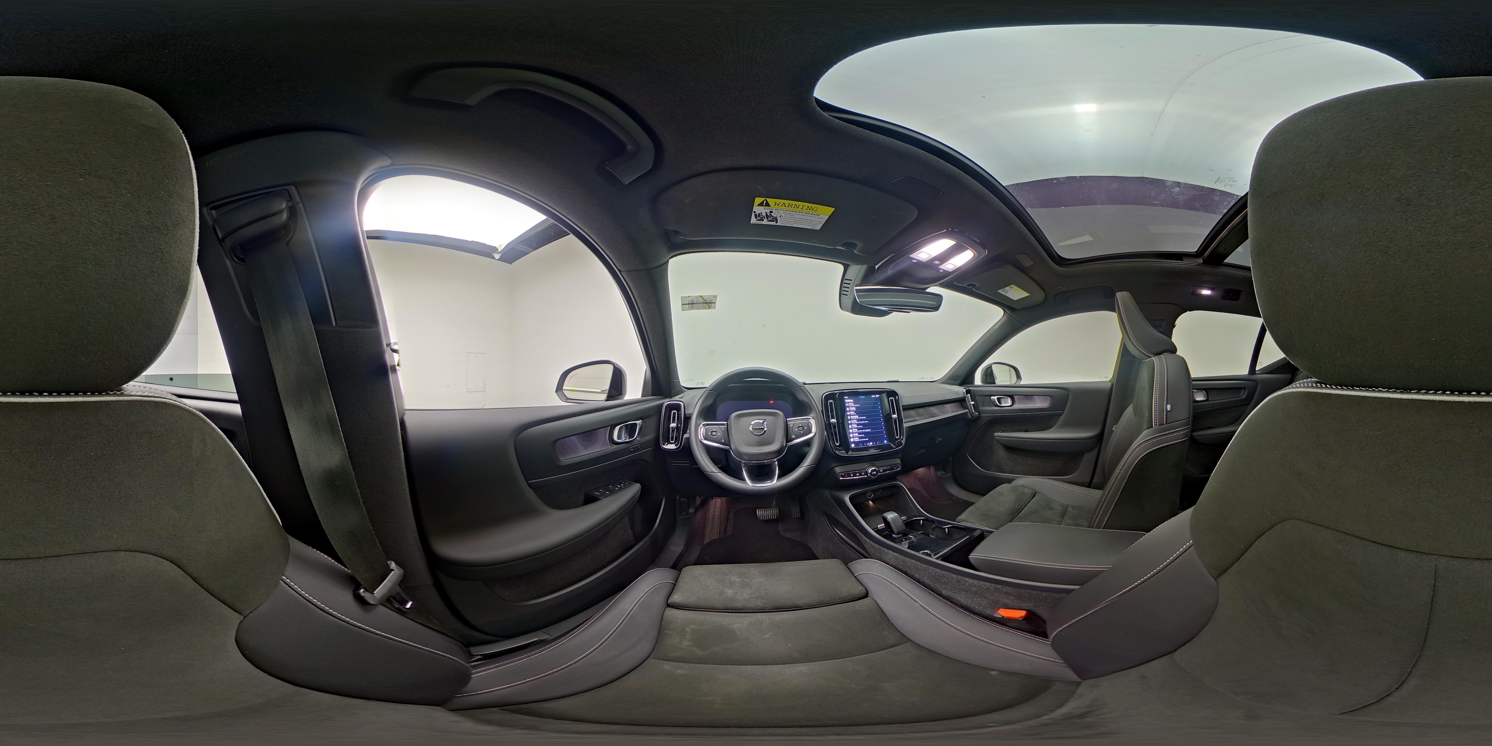 2023 Volvo XC40 Plus - Photo 29