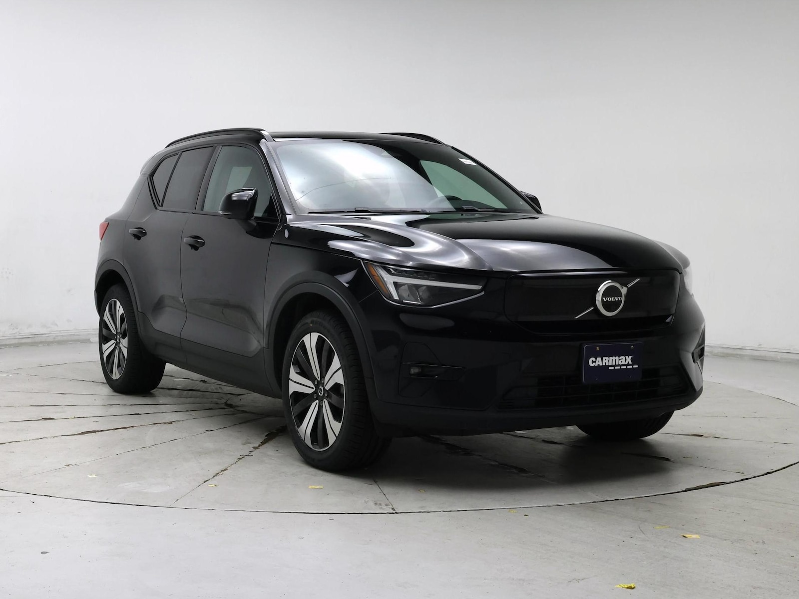2023 Volvo XC40 Plus - Photo 2