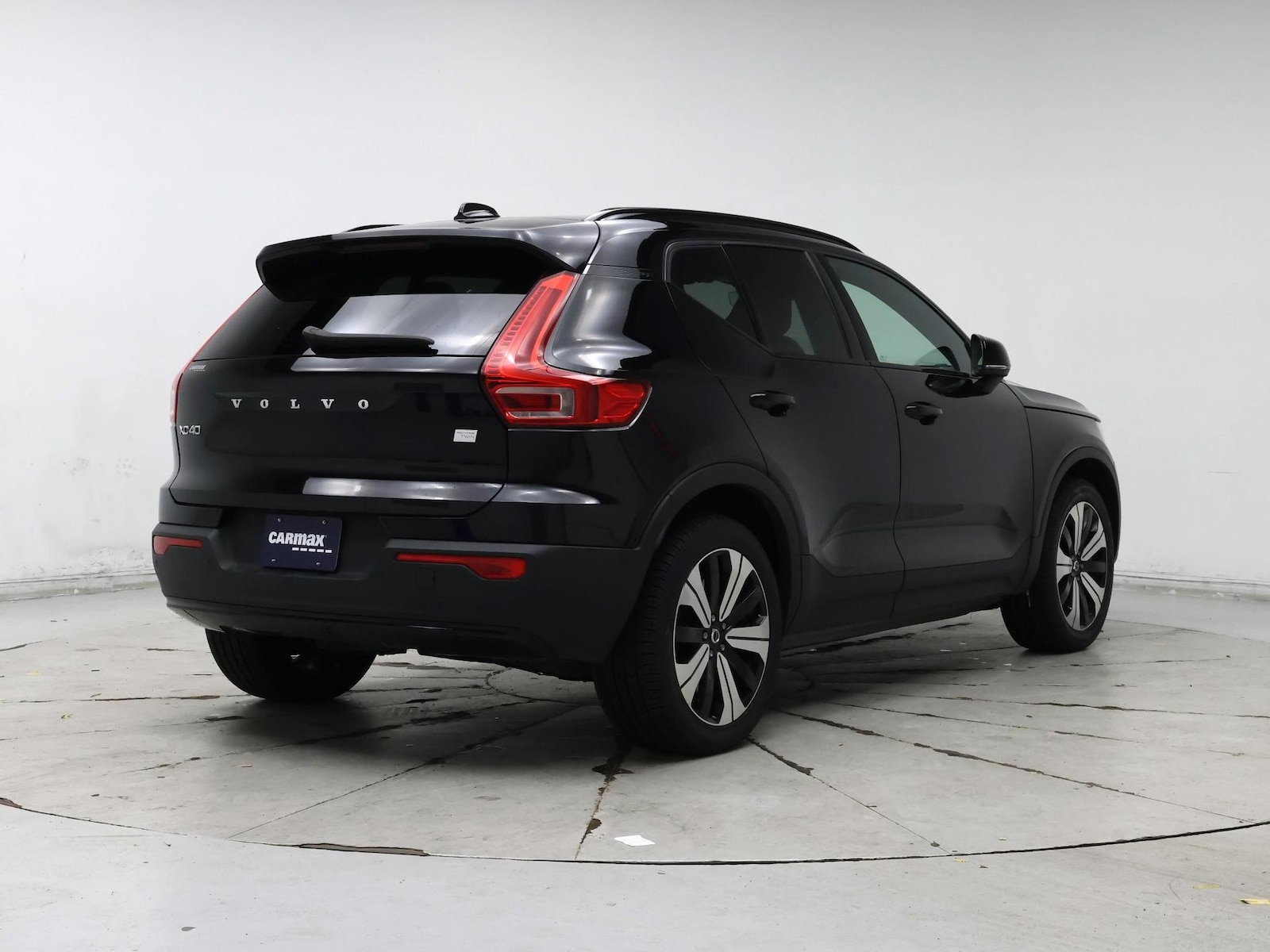 2023 Volvo XC40 Plus - Photo 9