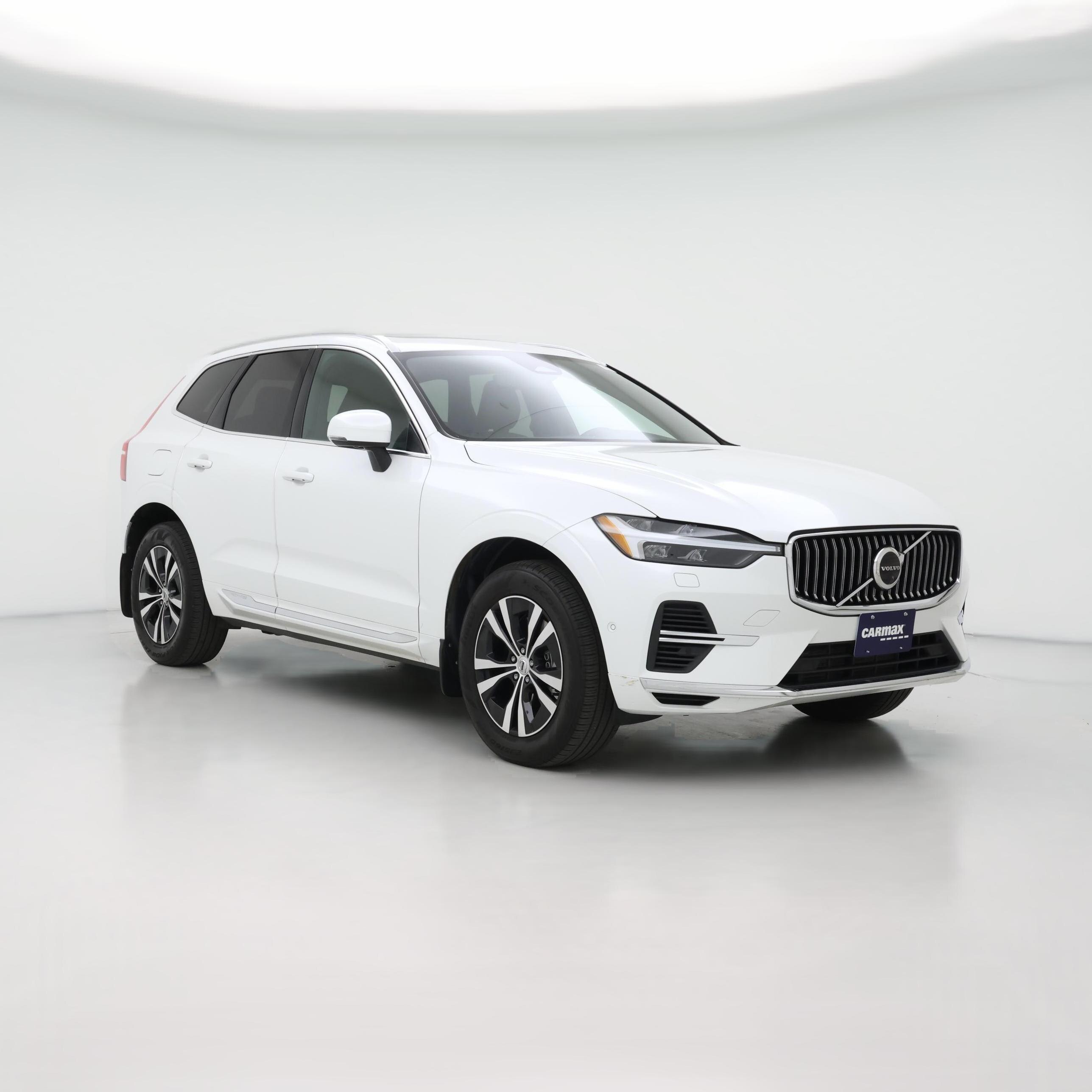 Thumbnail: 2022 Volvo XC60 - 1