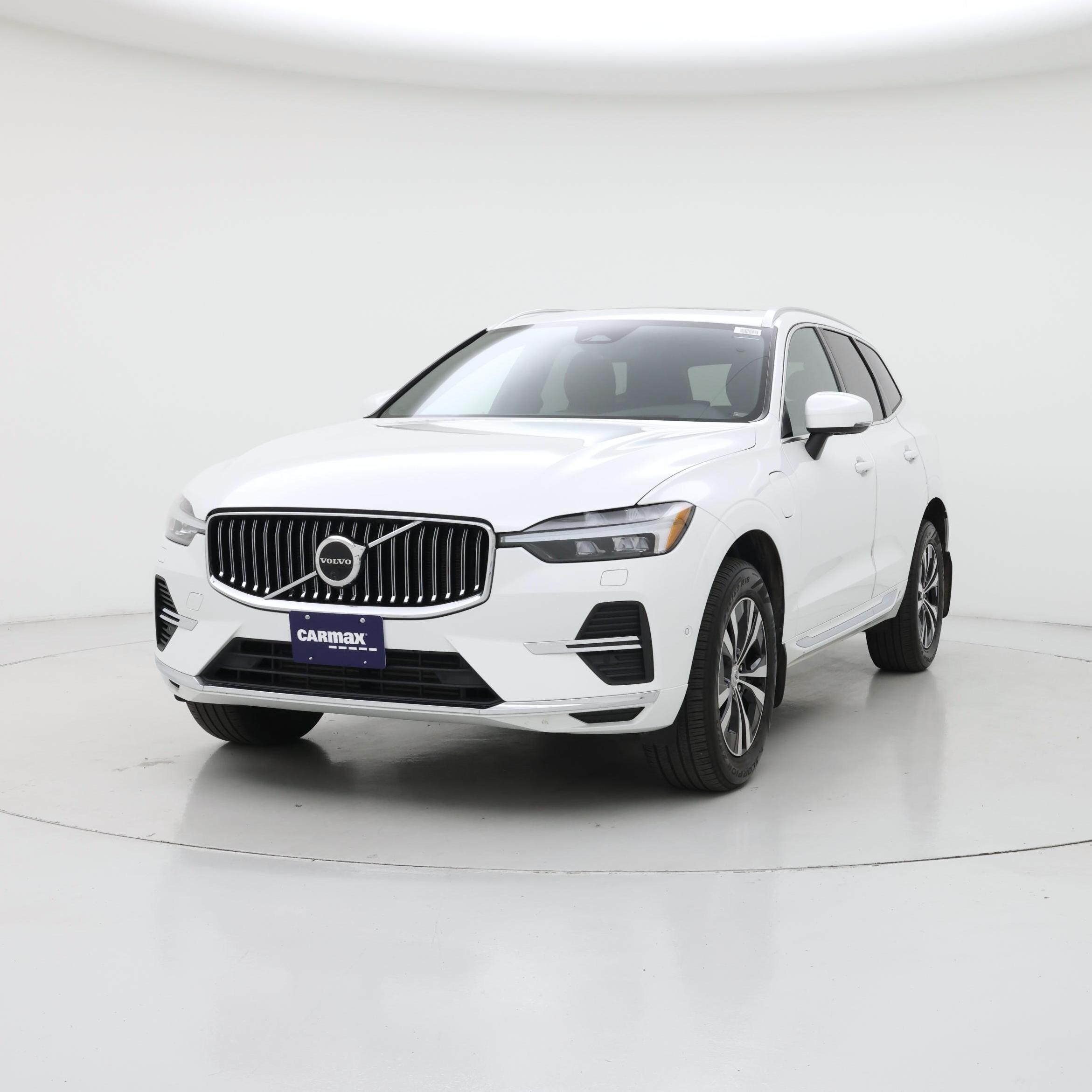Thumbnail: 2022 Volvo XC60 - 4
