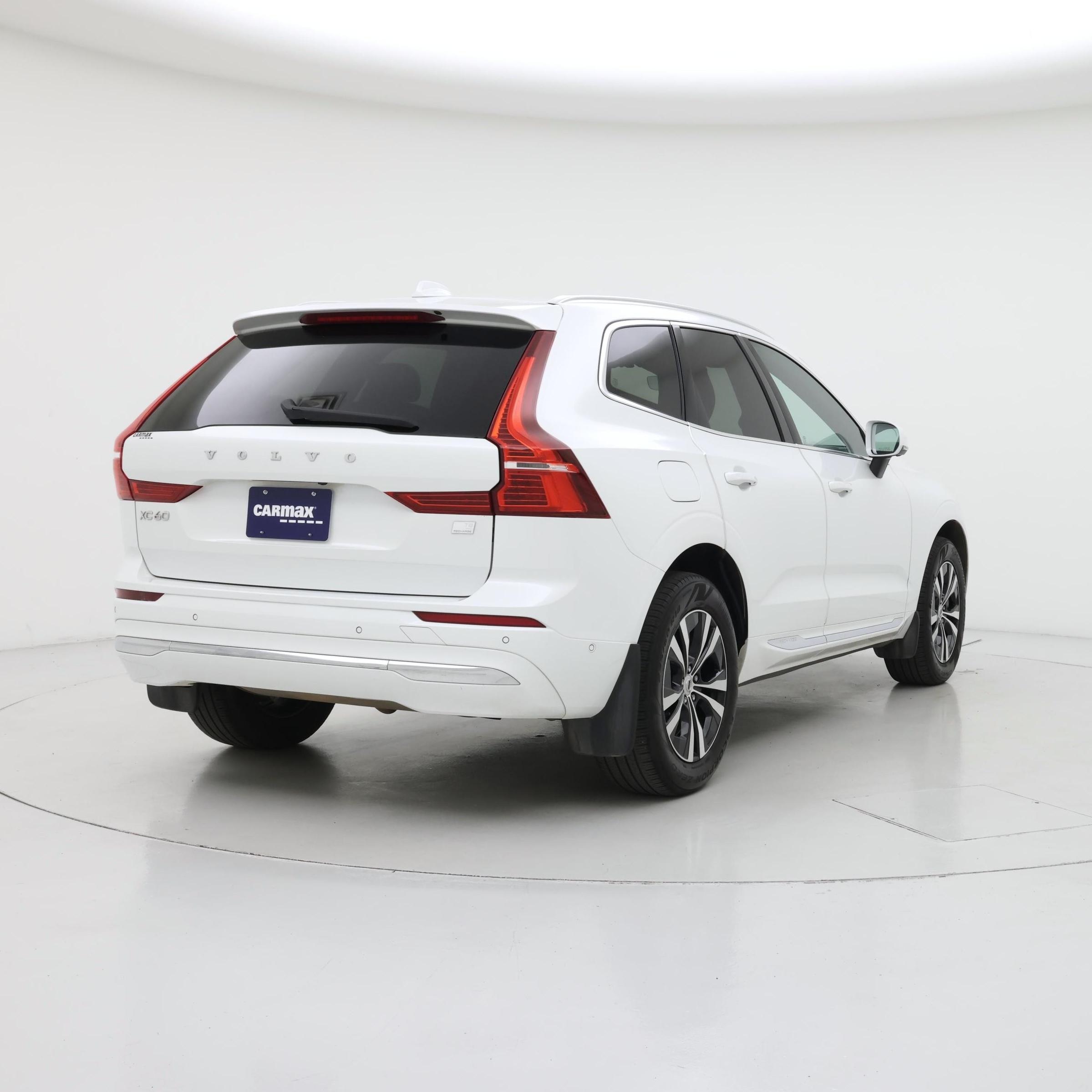 Thumbnail: 2022 Volvo XC60 - 8