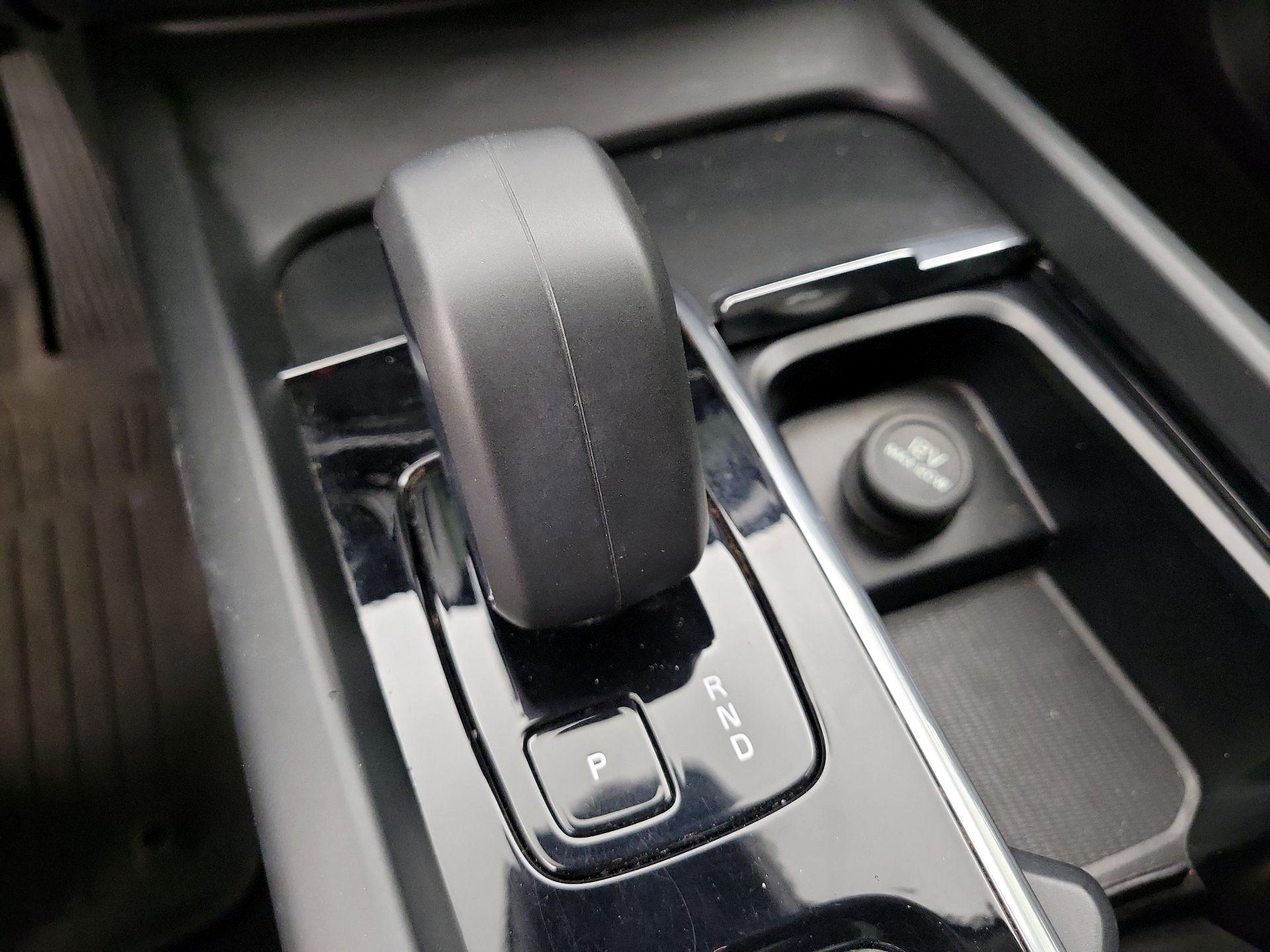 Thumbnail: 2023 Volvo XC60 - 18