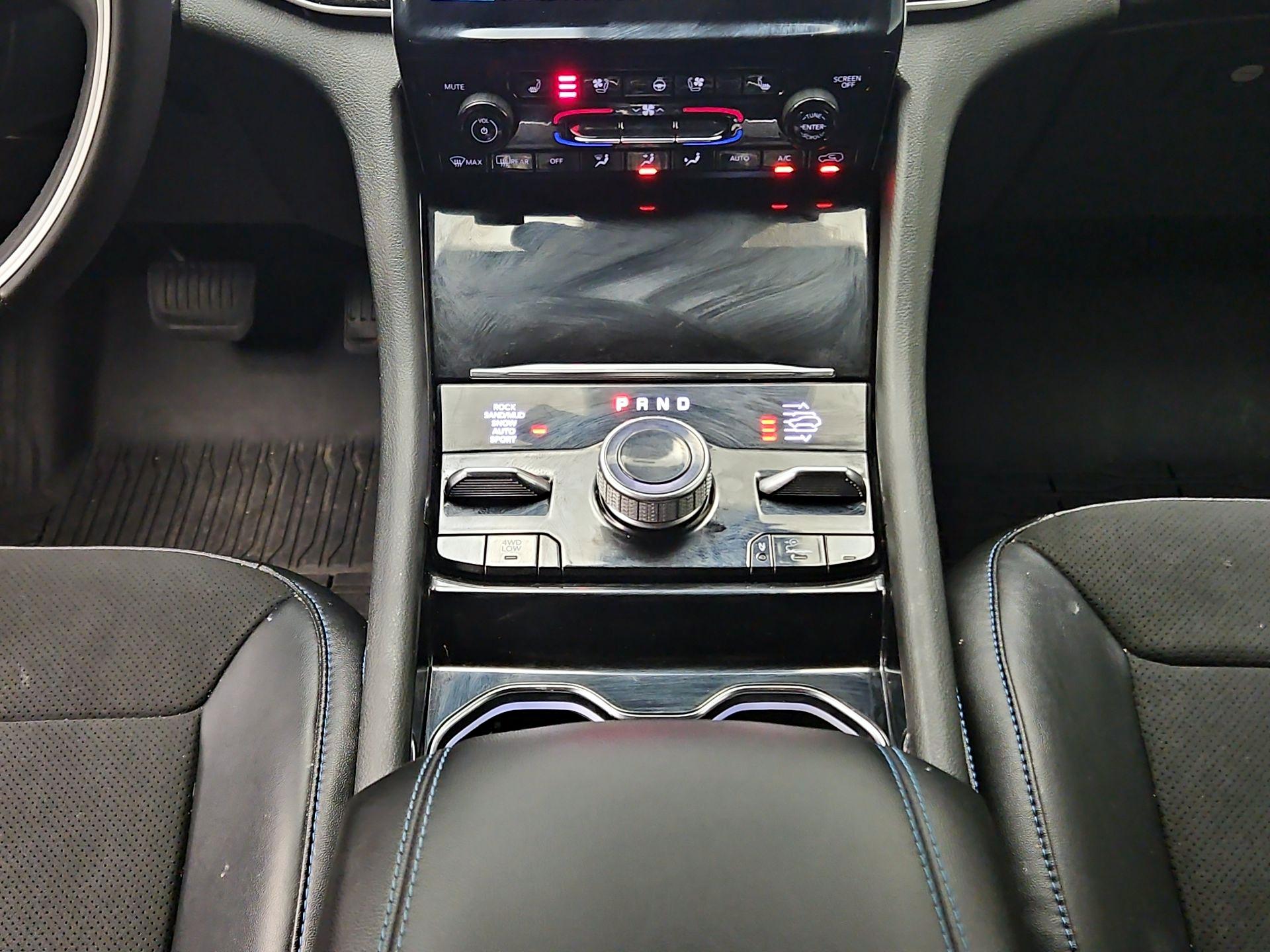 Thumbnail: 2023 Jeep Grand Cherokee - 18