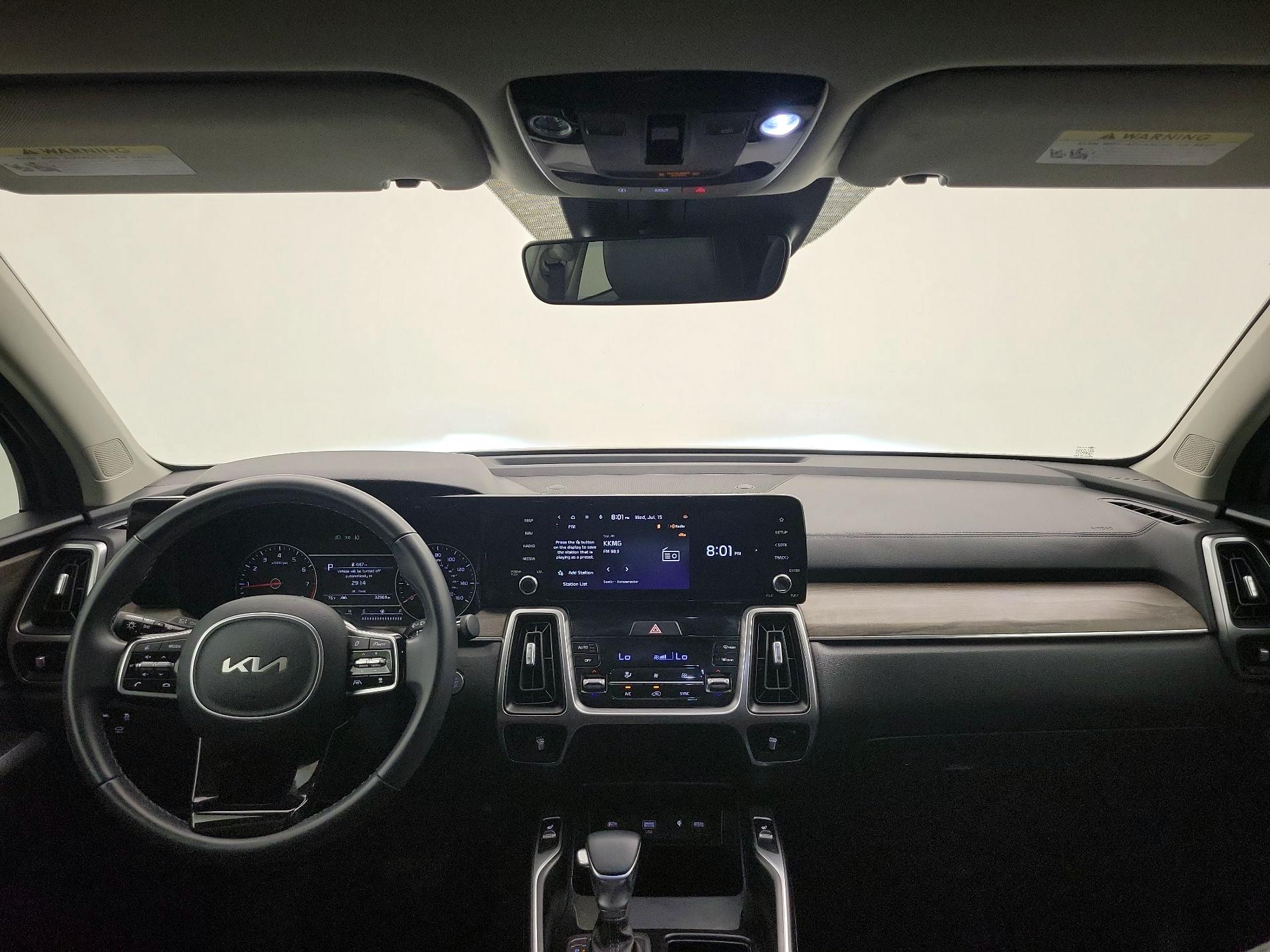 Thumbnail: 2023 Kia Sorento - 9