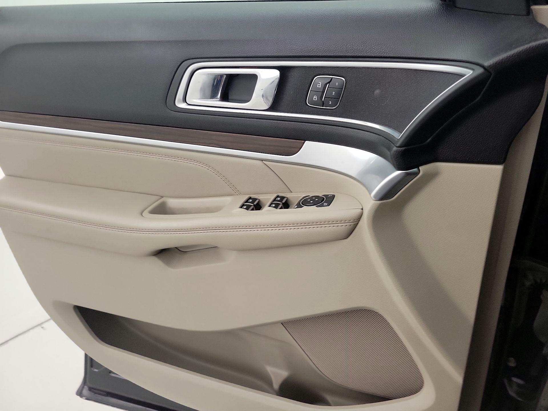 Thumbnail: 2018 Ford Explorer - 12