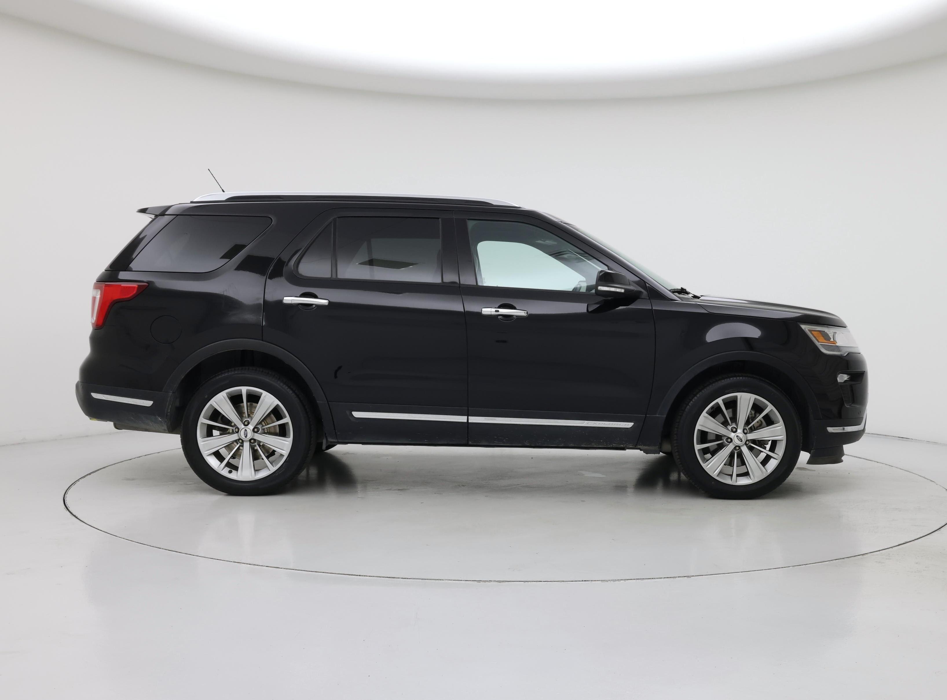 Thumbnail: 2018 Ford Explorer - 7
