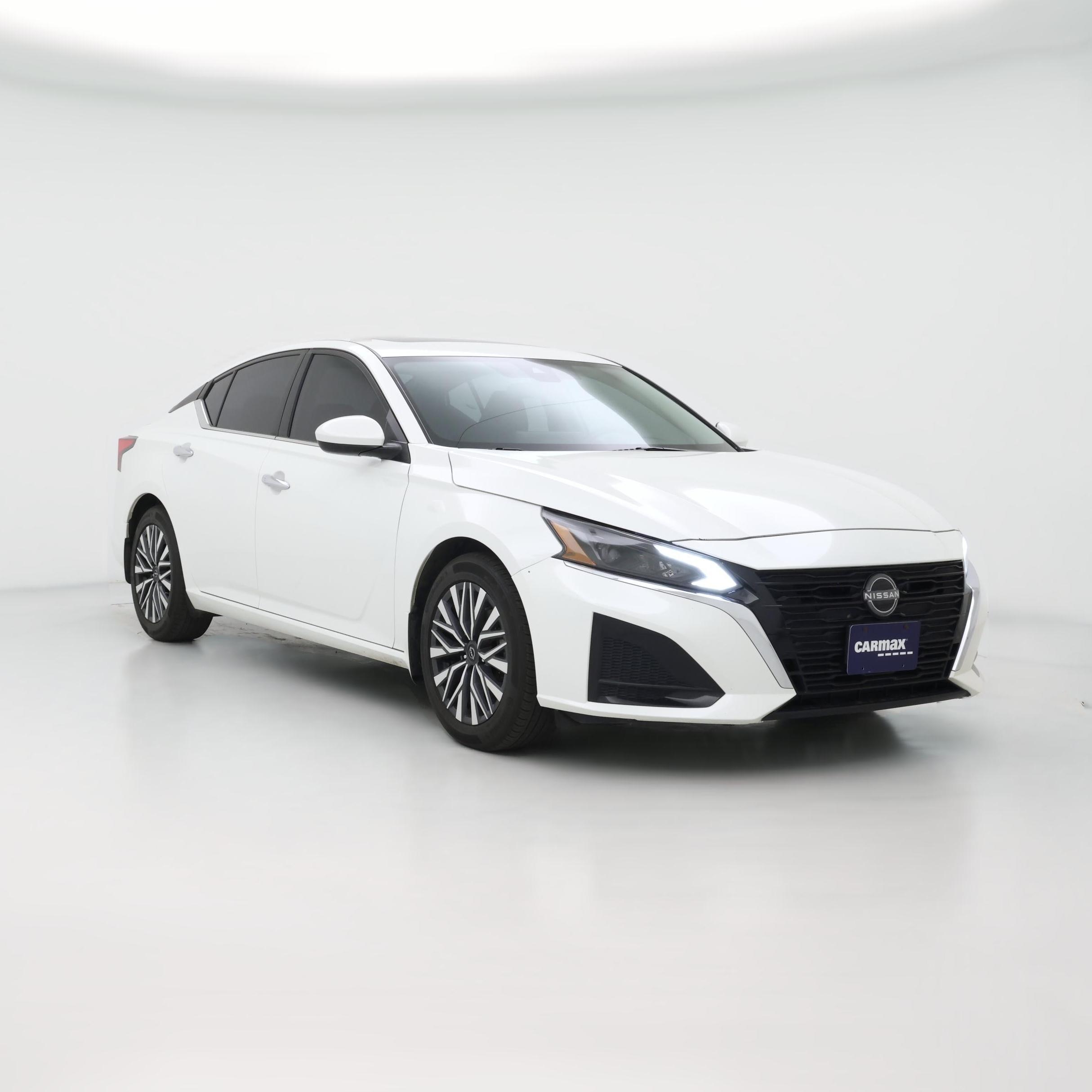 Thumbnail: 2024 Nissan Altima - 1