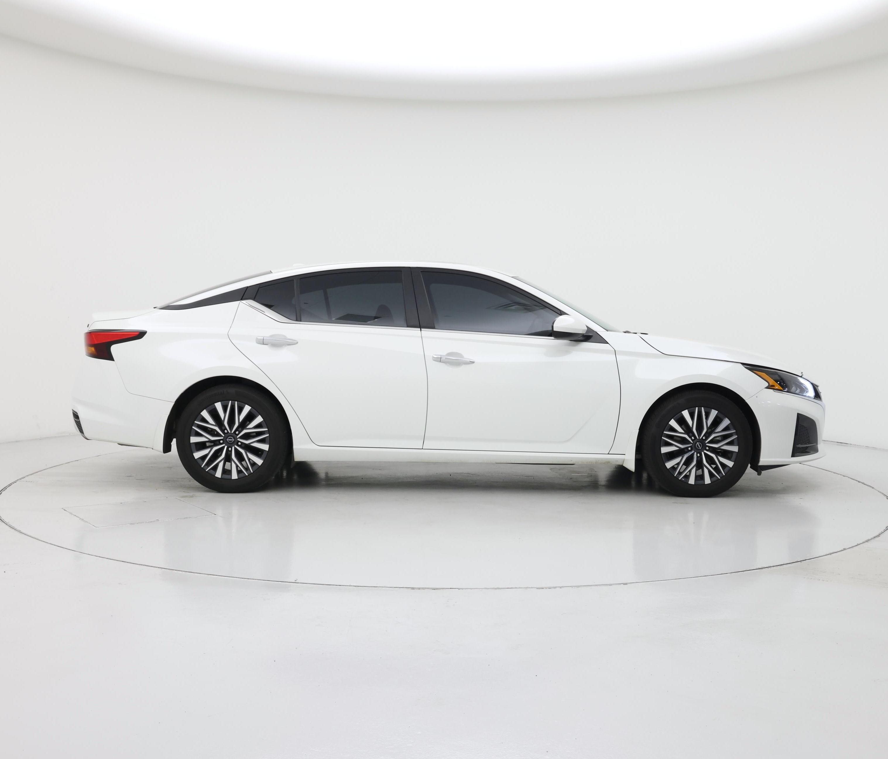 Thumbnail: 2024 Nissan Altima - 7