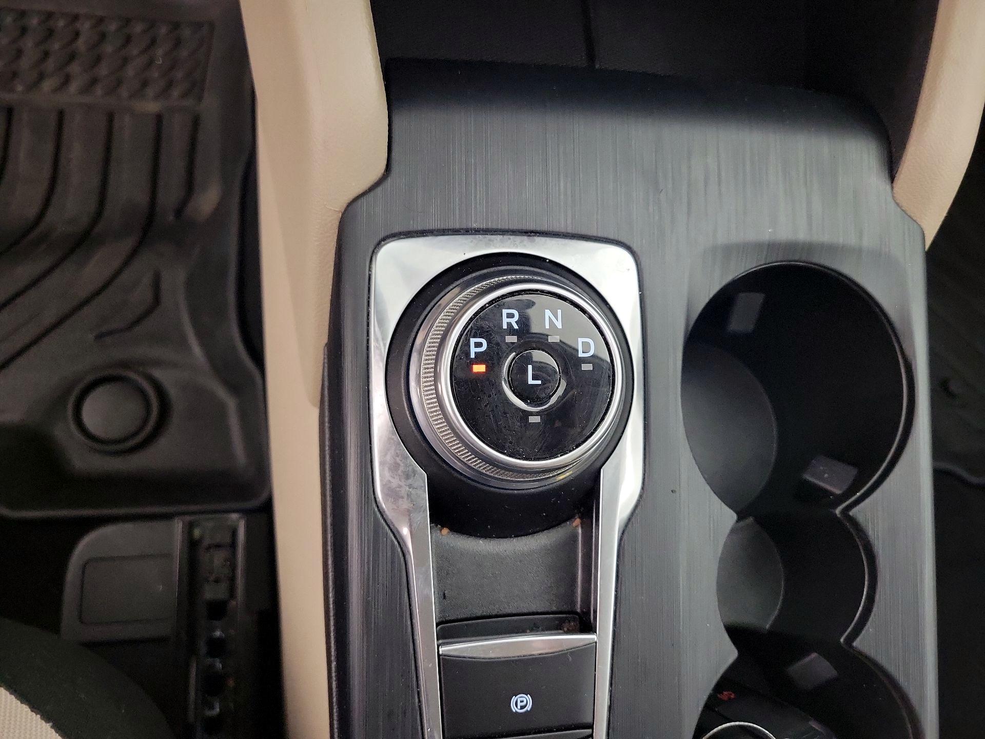 Thumbnail: 2022 Ford Escape - 18