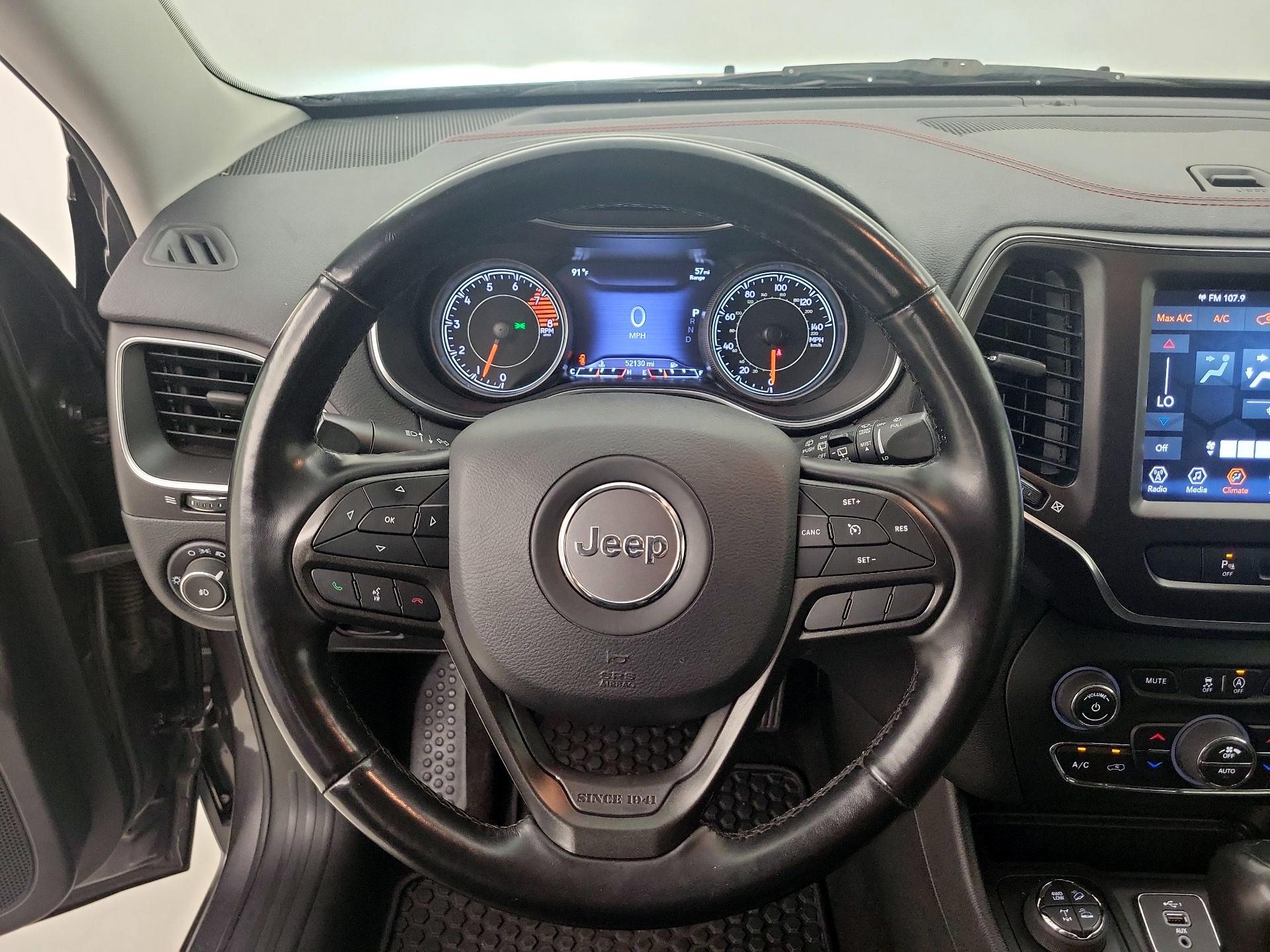 Thumbnail: 2021 Jeep Cherokee - 10