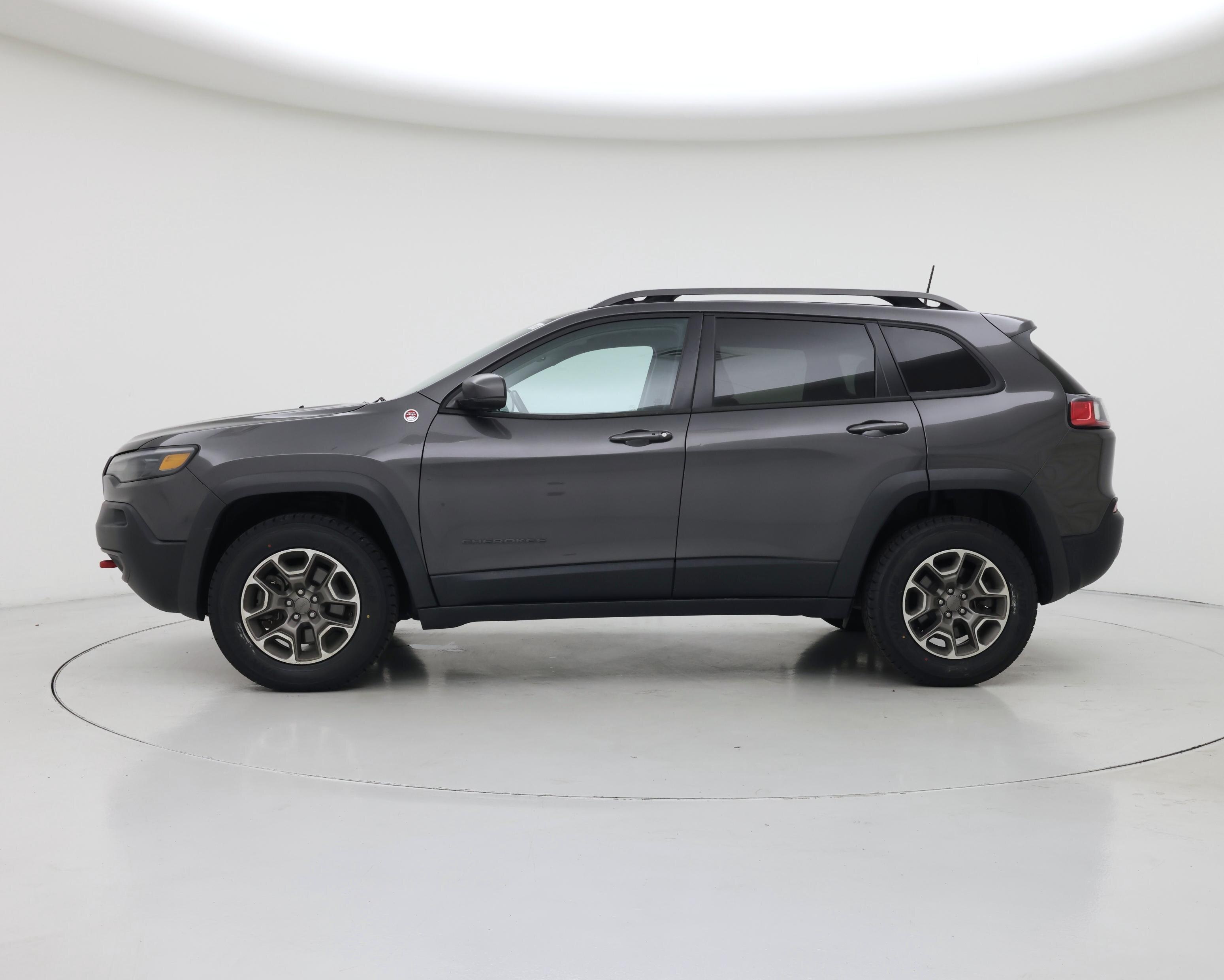 Thumbnail: 2021 Jeep Cherokee - 3