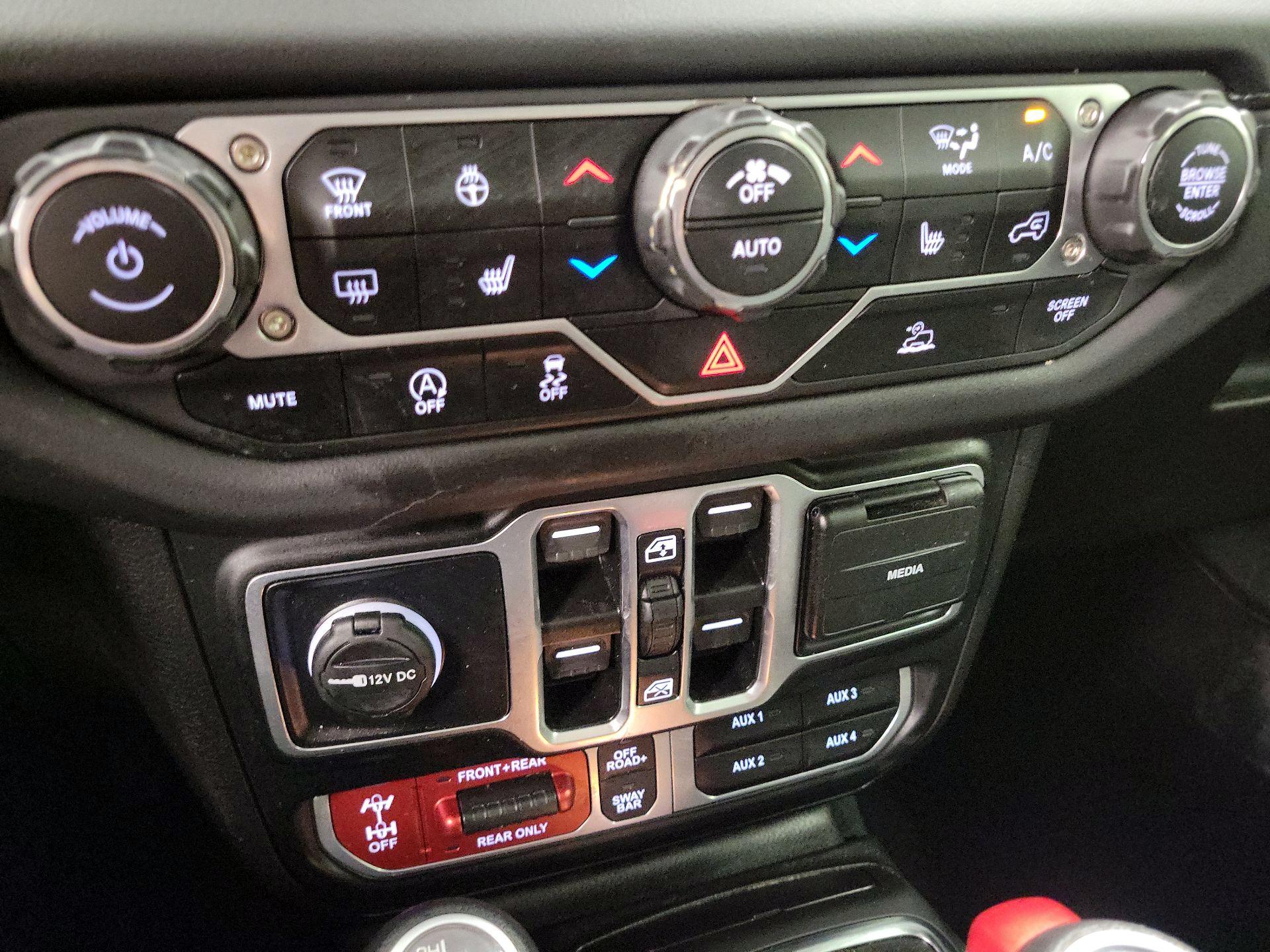 Thumbnail: 2024 Jeep Gladiator - 16