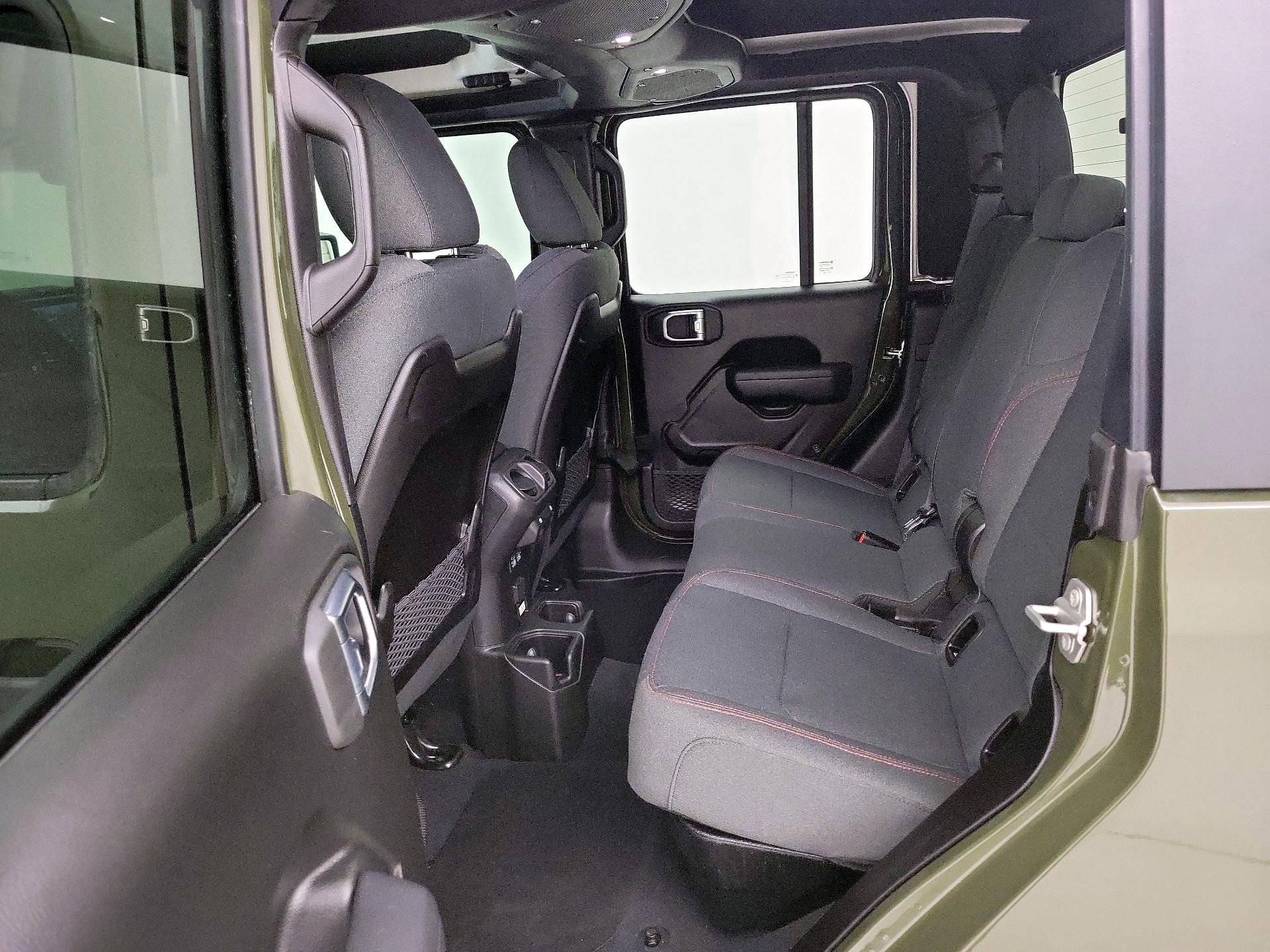 Thumbnail: 2024 Jeep Gladiator - 19