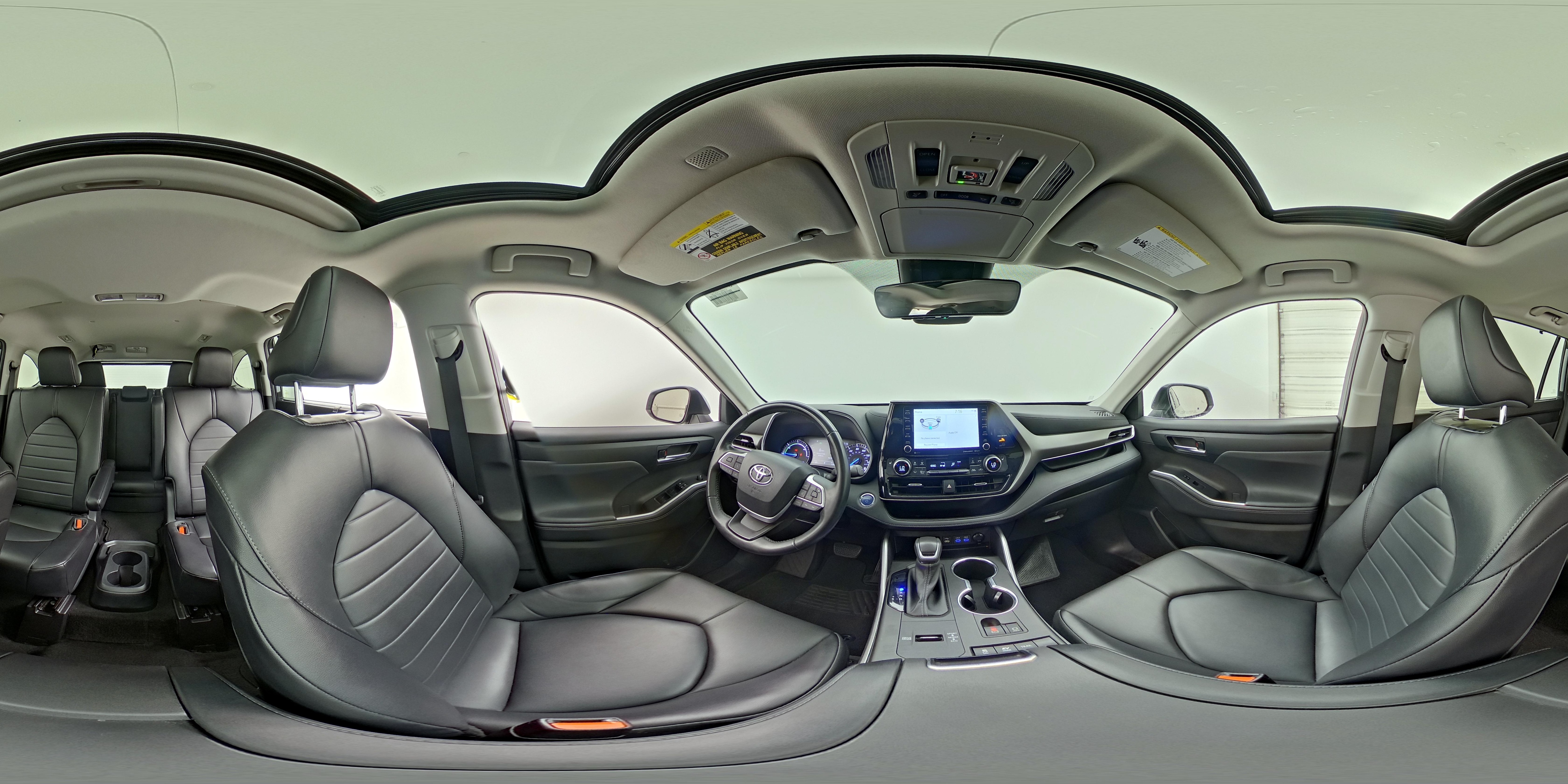 2022 Toyota Highlander XLE - Photo 18