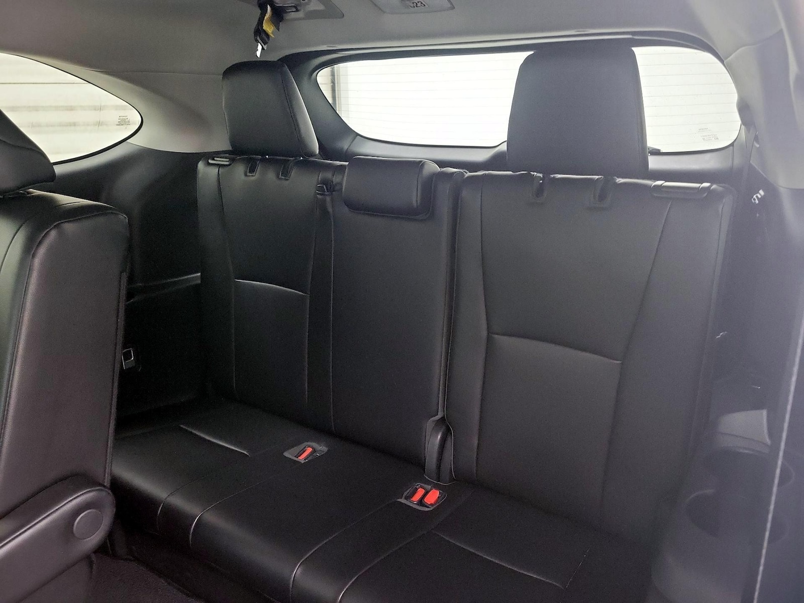2022 Toyota Highlander XLE - Photo 14