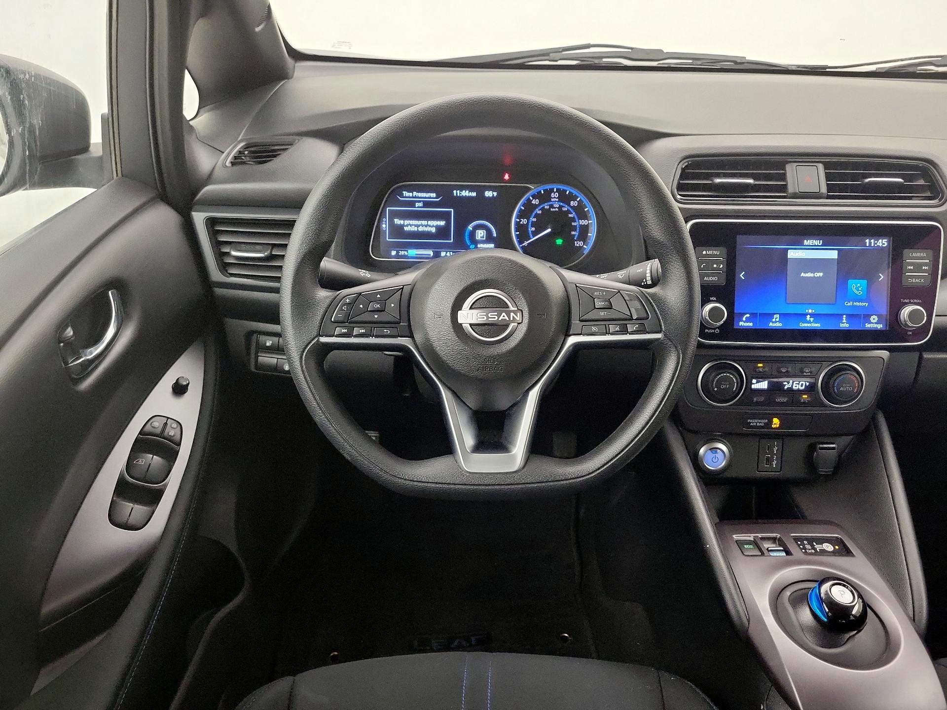 Thumbnail: 2025 Nissan Leaf - 10