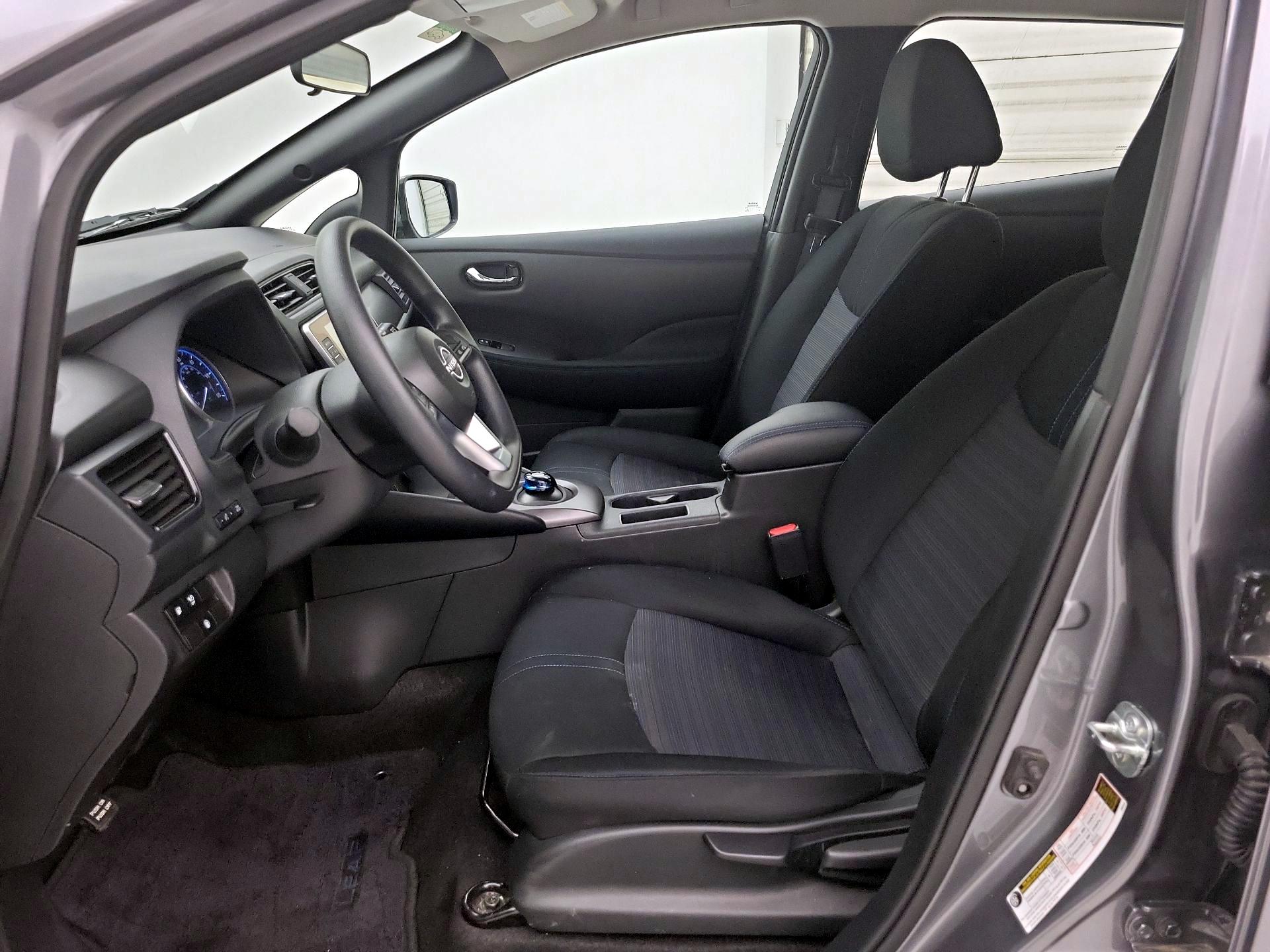 Thumbnail: 2025 Nissan Leaf - 11