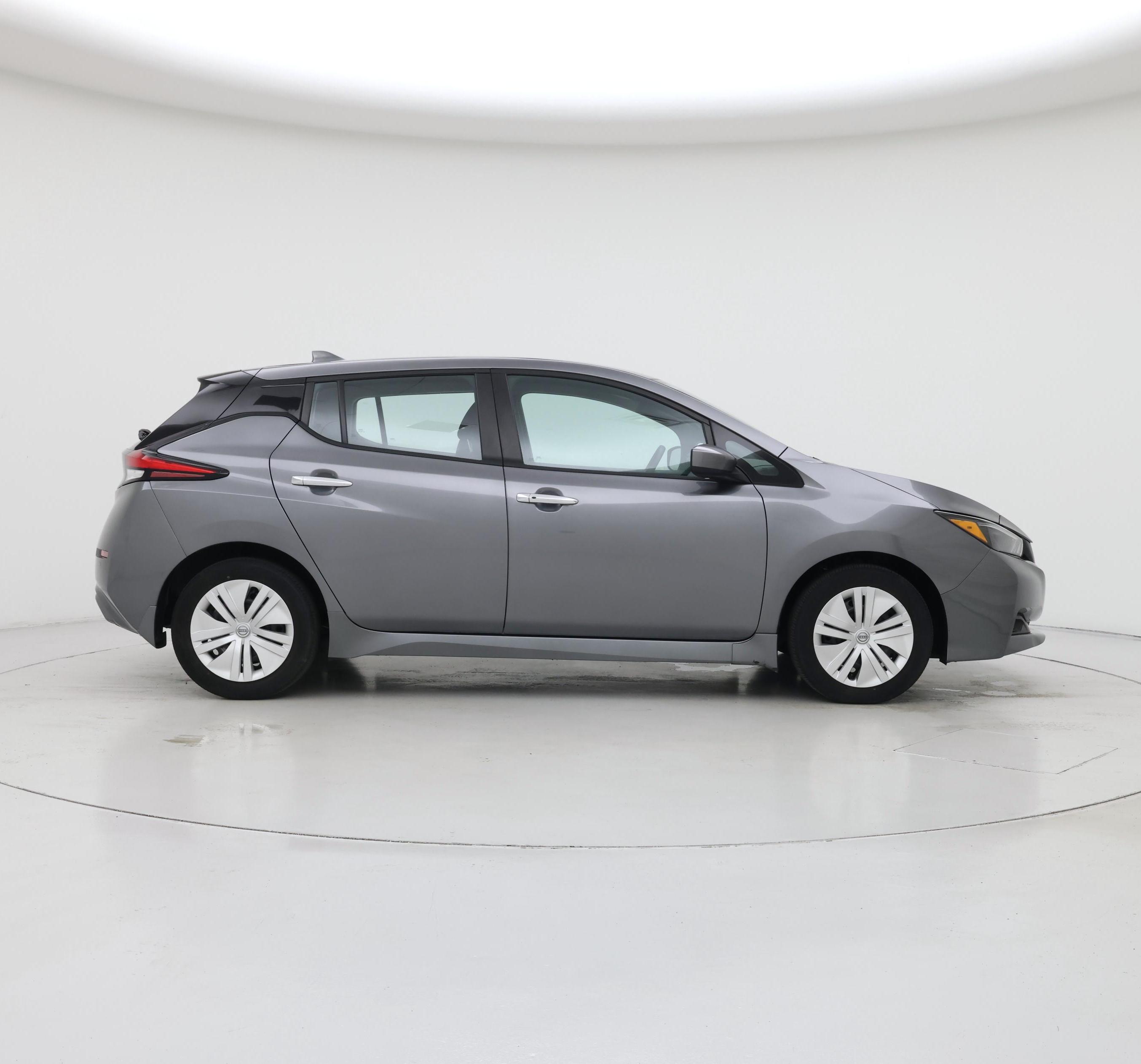 Thumbnail: 2025 Nissan Leaf - 7