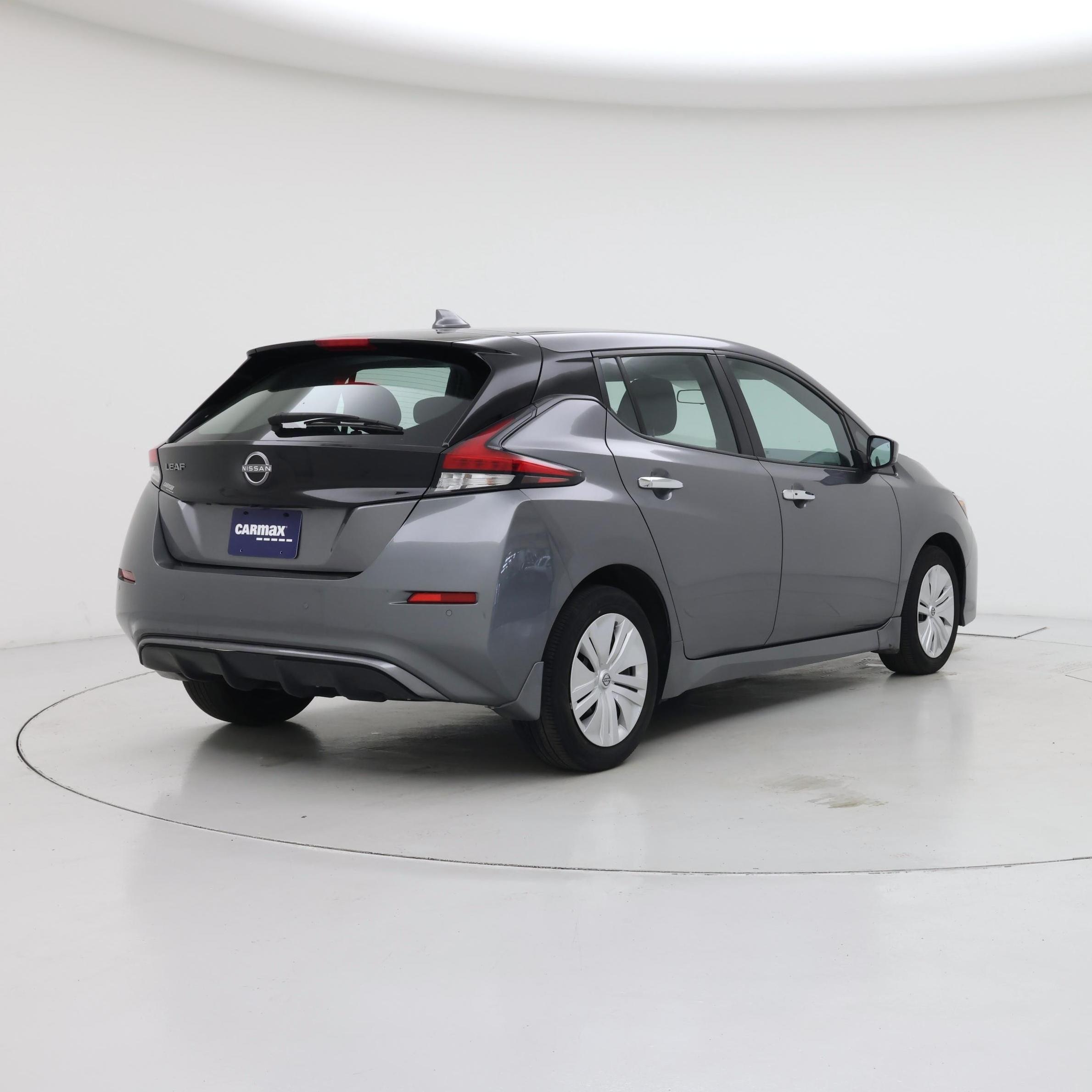 Thumbnail: 2025 Nissan Leaf - 8
