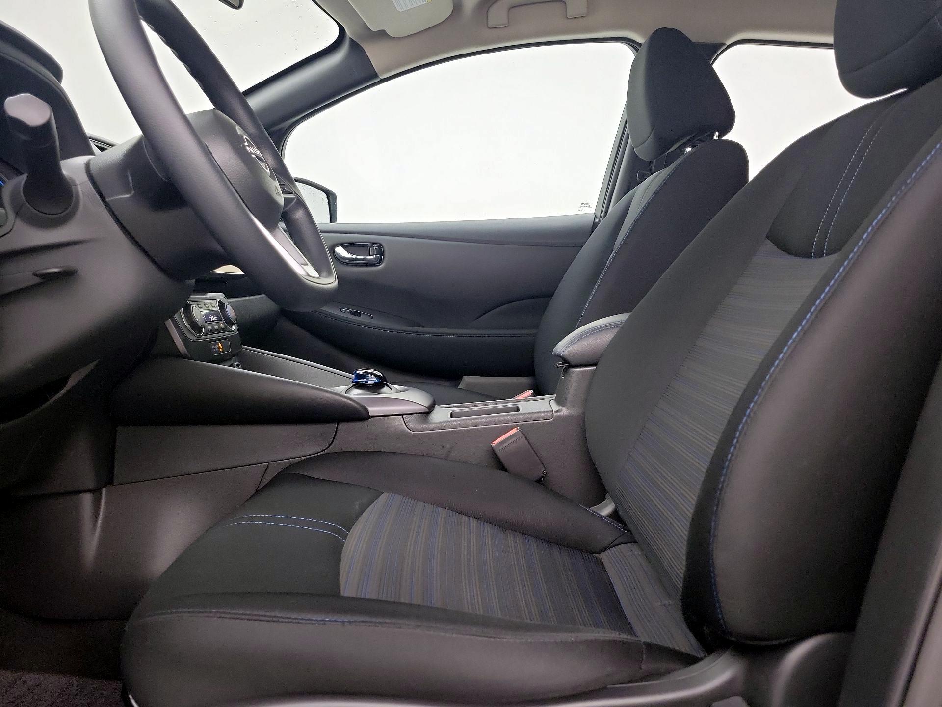 Thumbnail: 2024 Nissan Leaf - 11